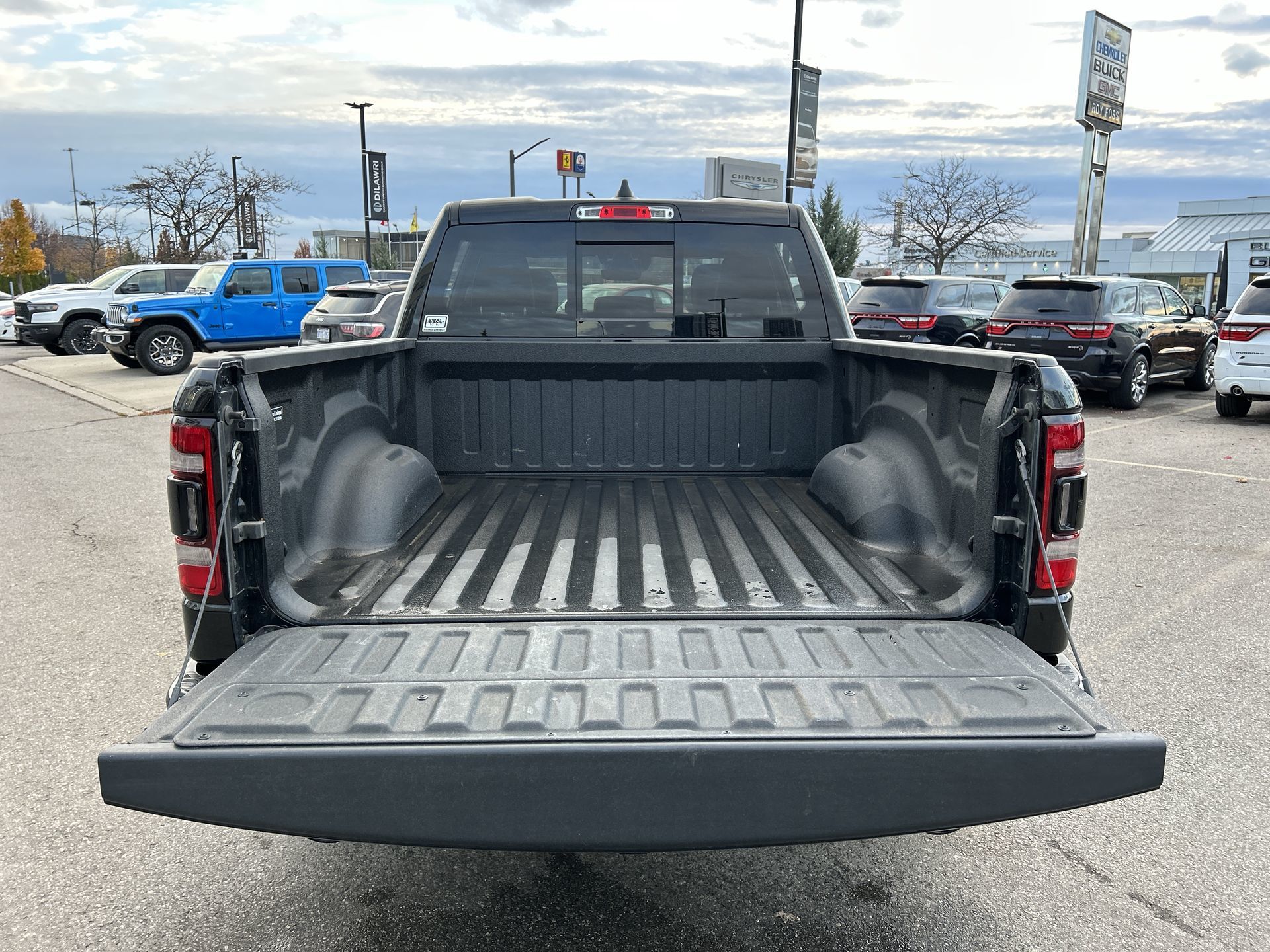 2022 Ram RAM 1500 Crew Cab 4x4 (DT)