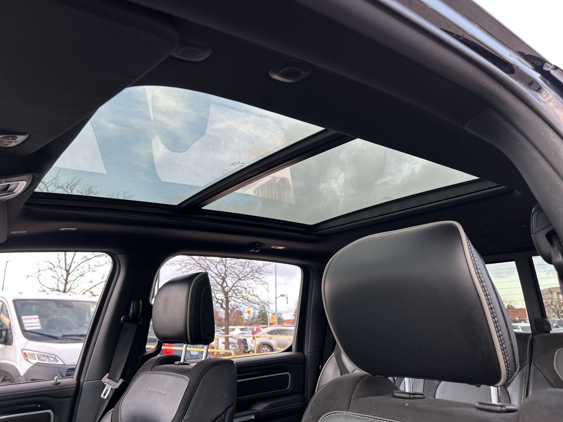 2022 Ram RAM 1500 Crew Cab 4x4 (DT)