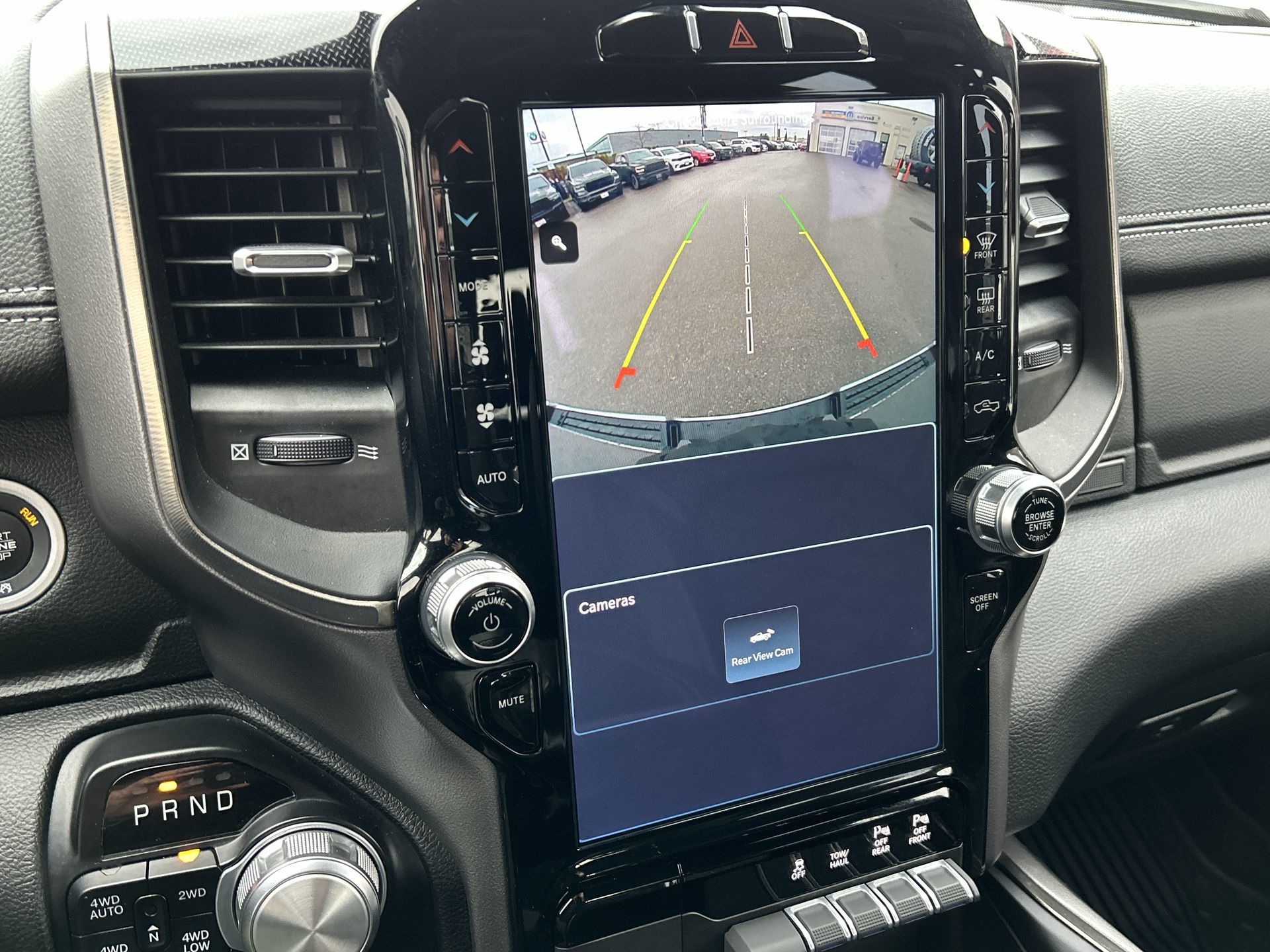 2022 Ram RAM 1500 Crew Cab 4x4 (DT)