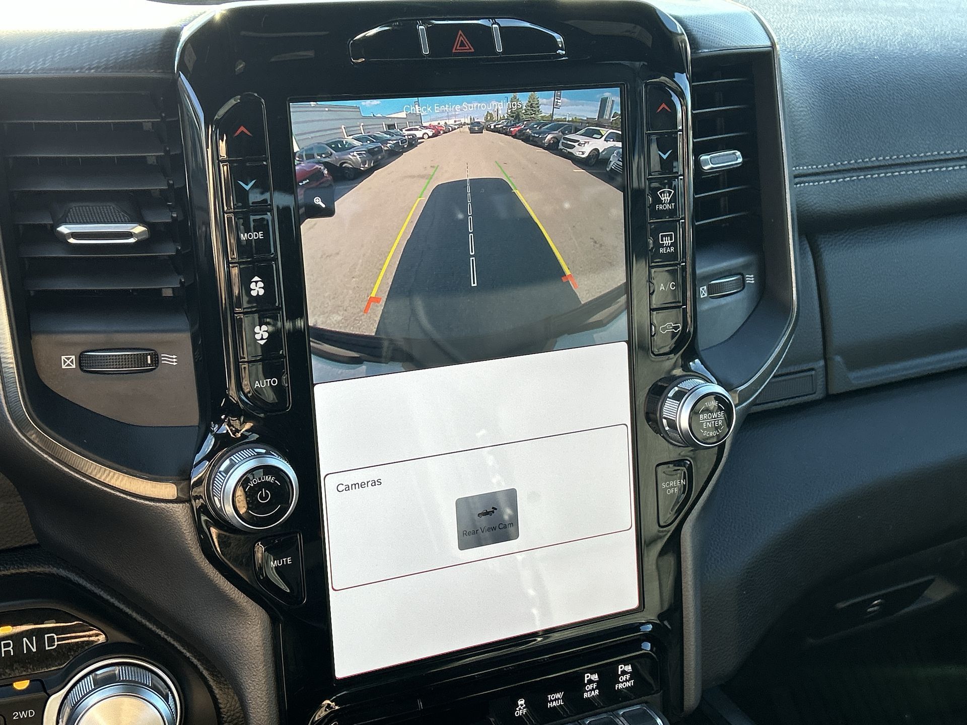 2023 Ram RAM 1500 Crew Cab 4x4 (DT)