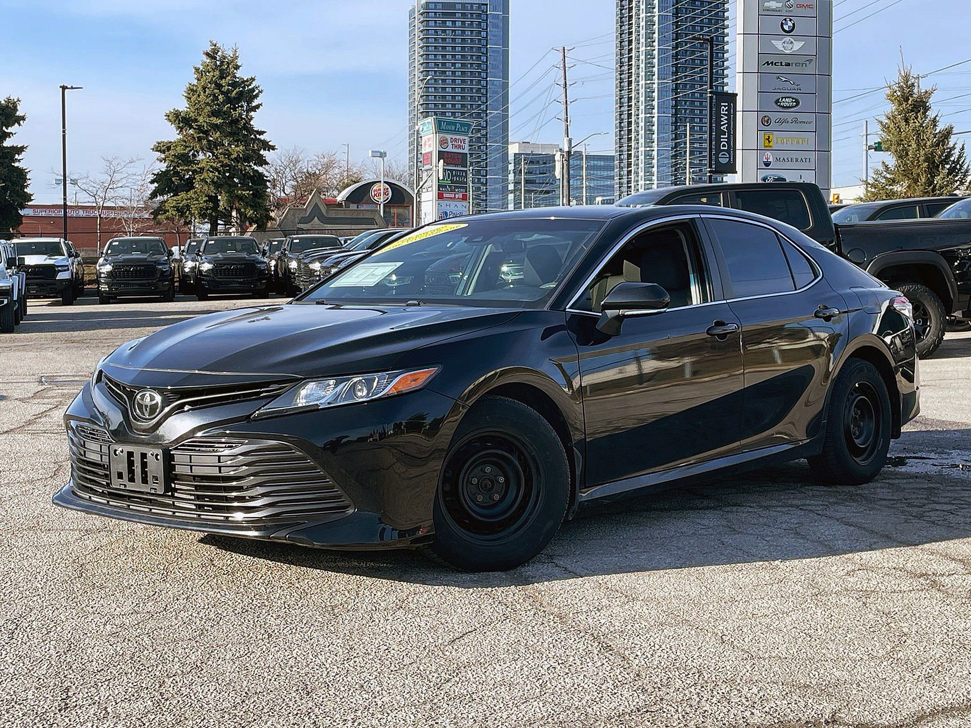 2018 Toyota Camry in Woodbridge, Ontario