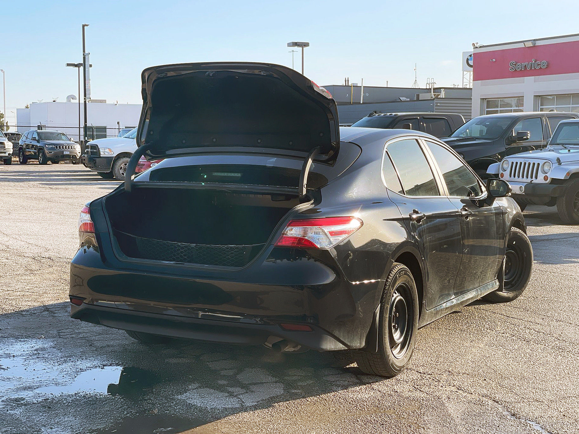 2018 Toyota Camry in Woodbridge, Ontario