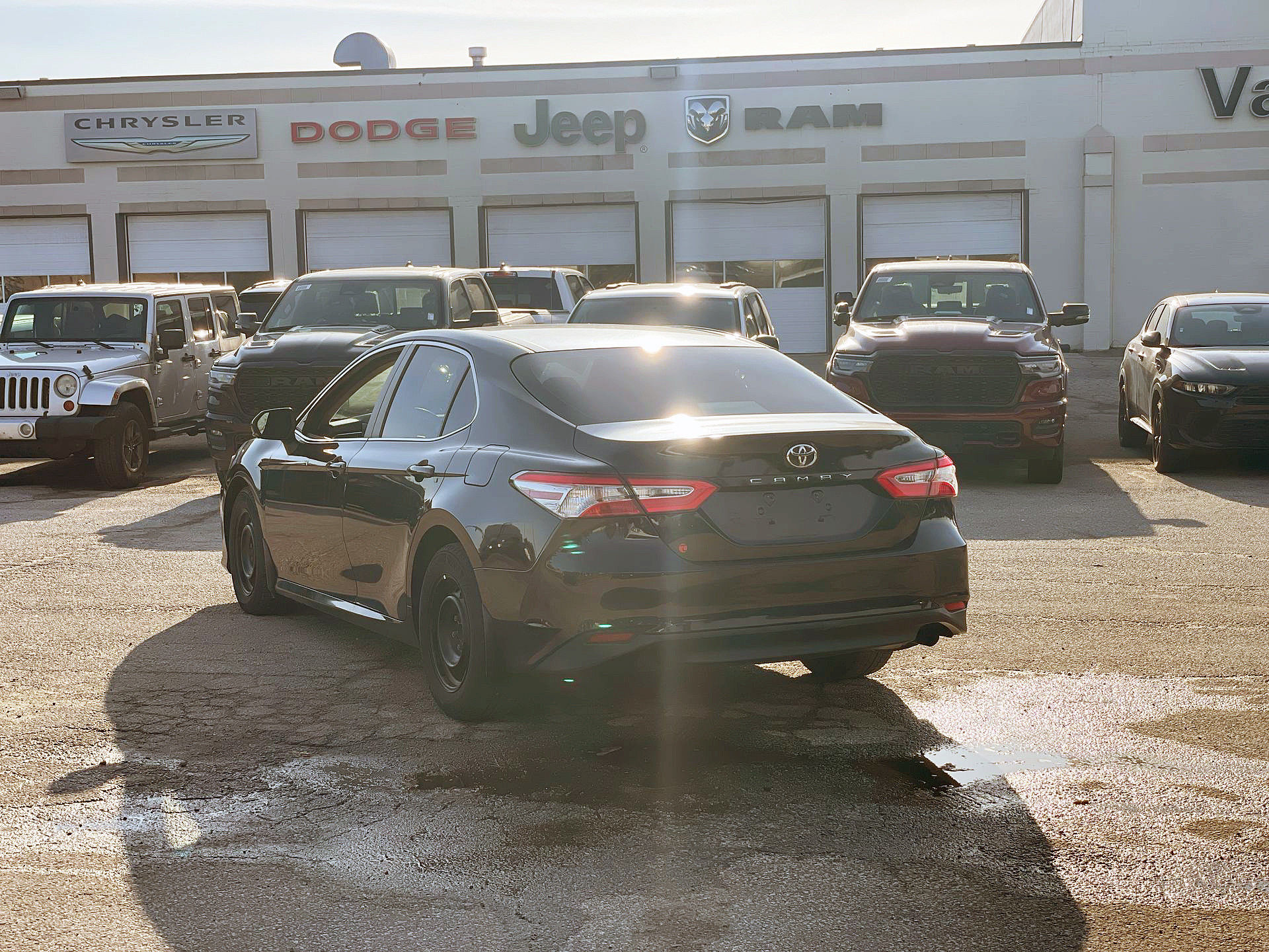 2018 Toyota Camry in Woodbridge, Ontario