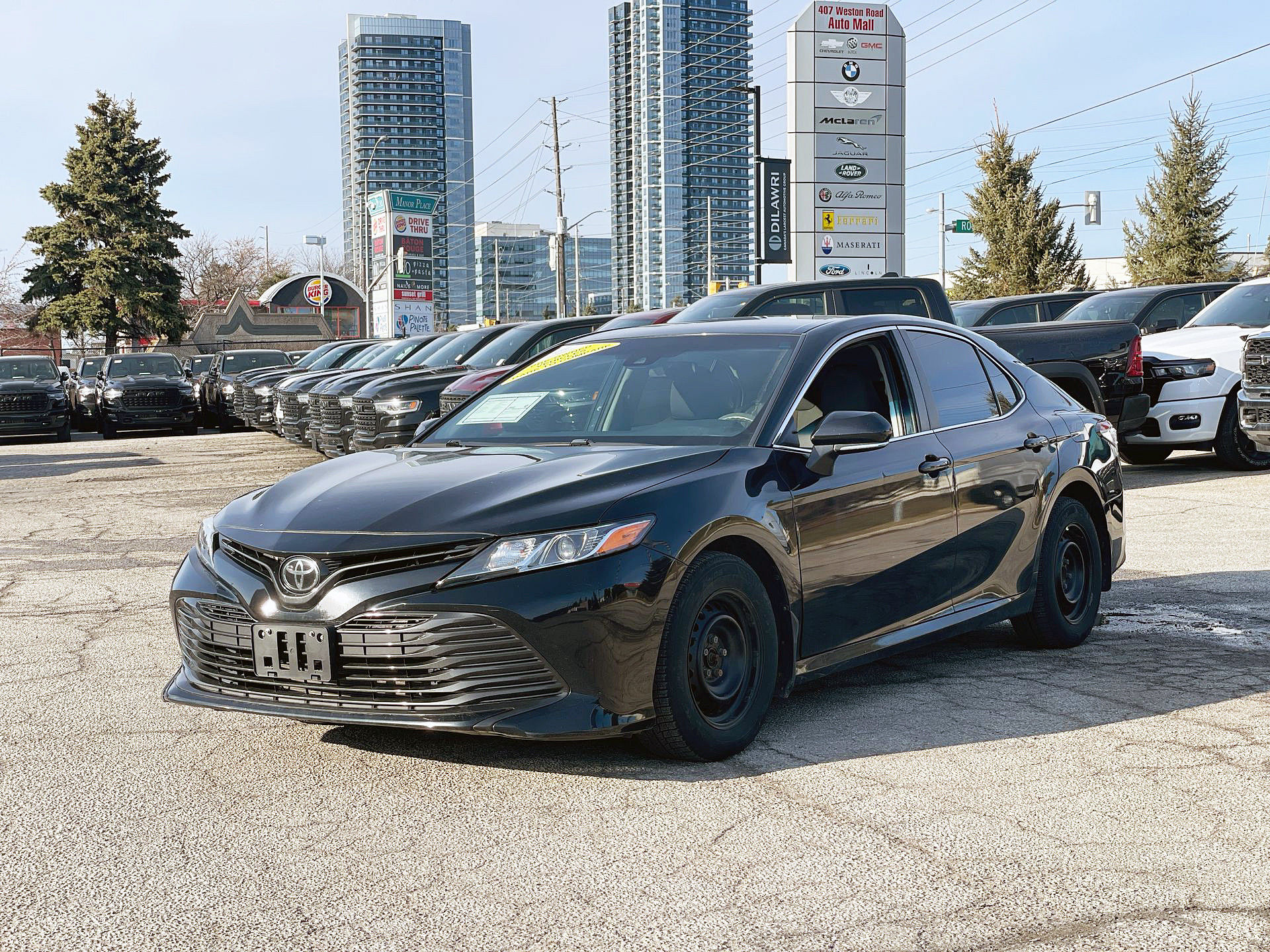2018 Toyota Camry in Woodbridge, Ontario