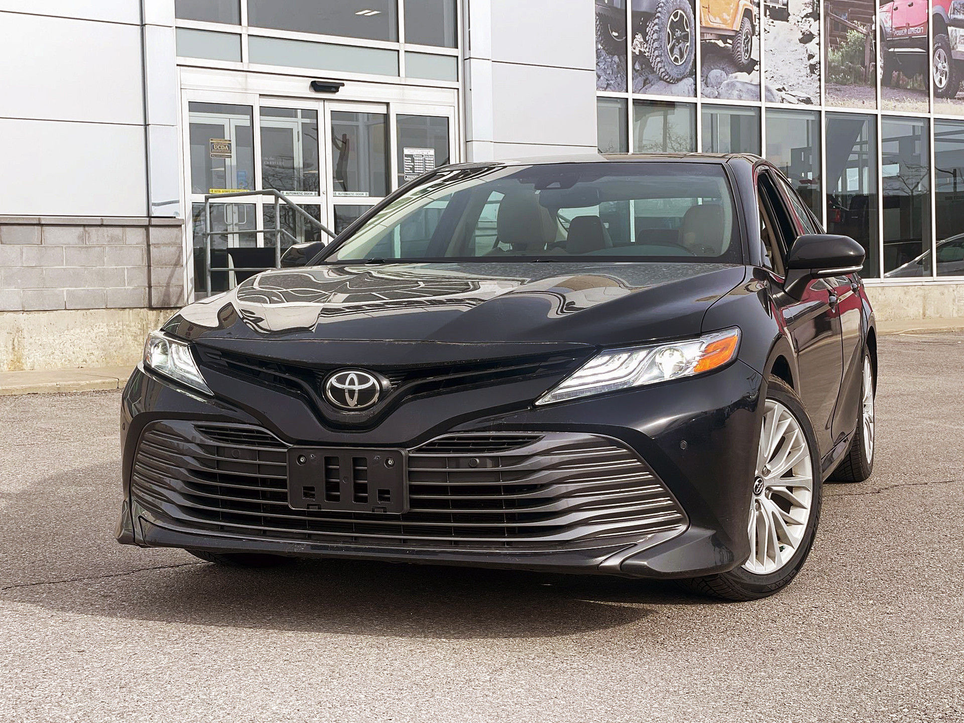 2018 Toyota Camry in Woodbridge, Ontario