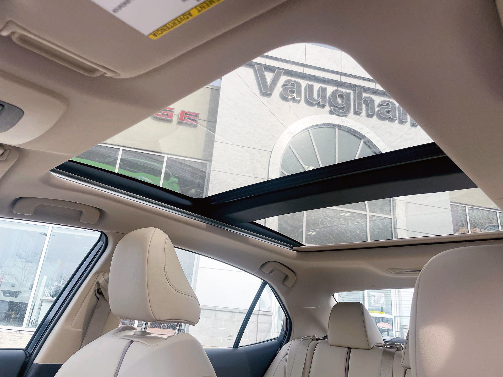 2018 Toyota Camry in Woodbridge, Ontario
