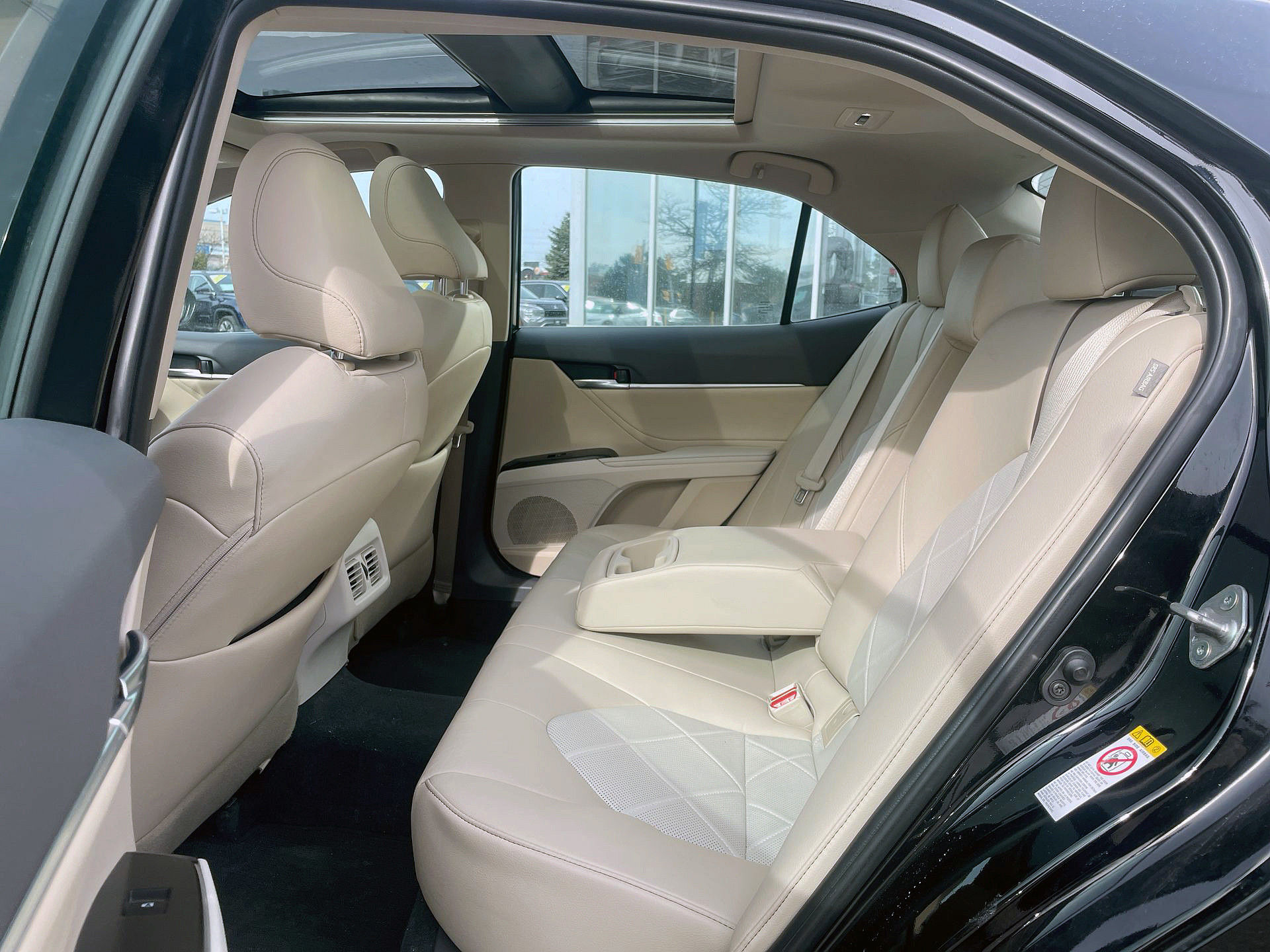 2018 Toyota Camry in Woodbridge, Ontario