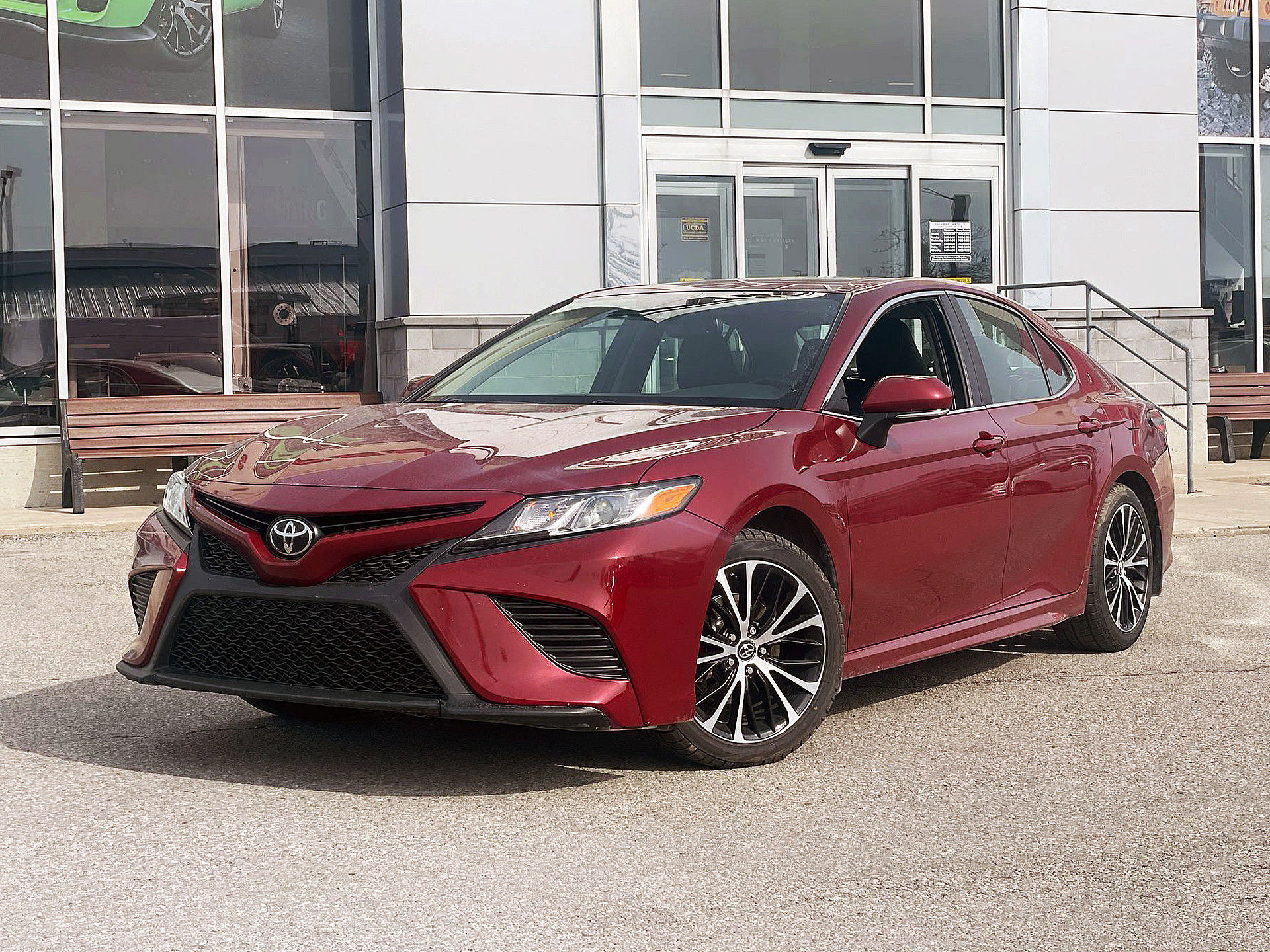 2018 Toyota Camry in Woodbridge, Ontario
