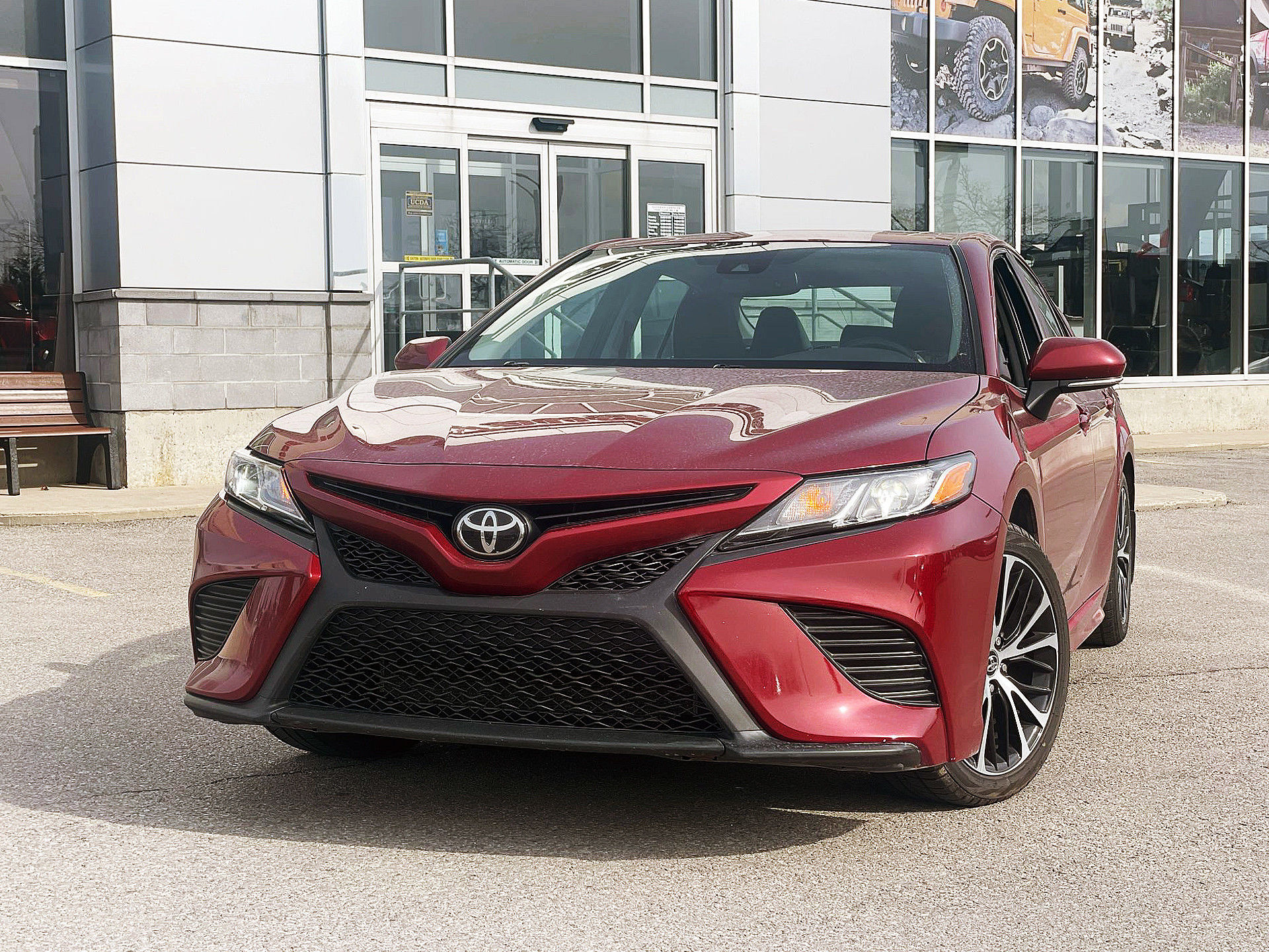 2018 Toyota Camry in Woodbridge, Ontario