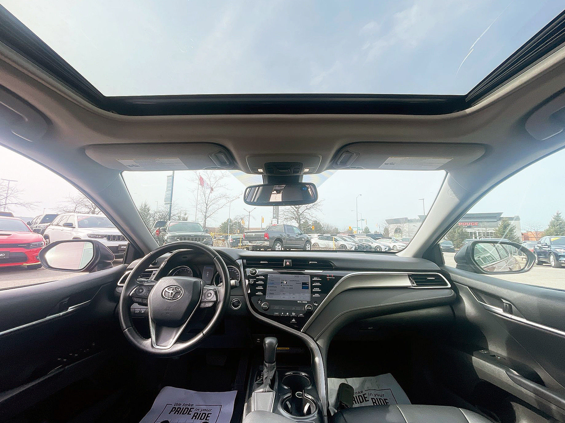 2018 Toyota Camry in Woodbridge, Ontario