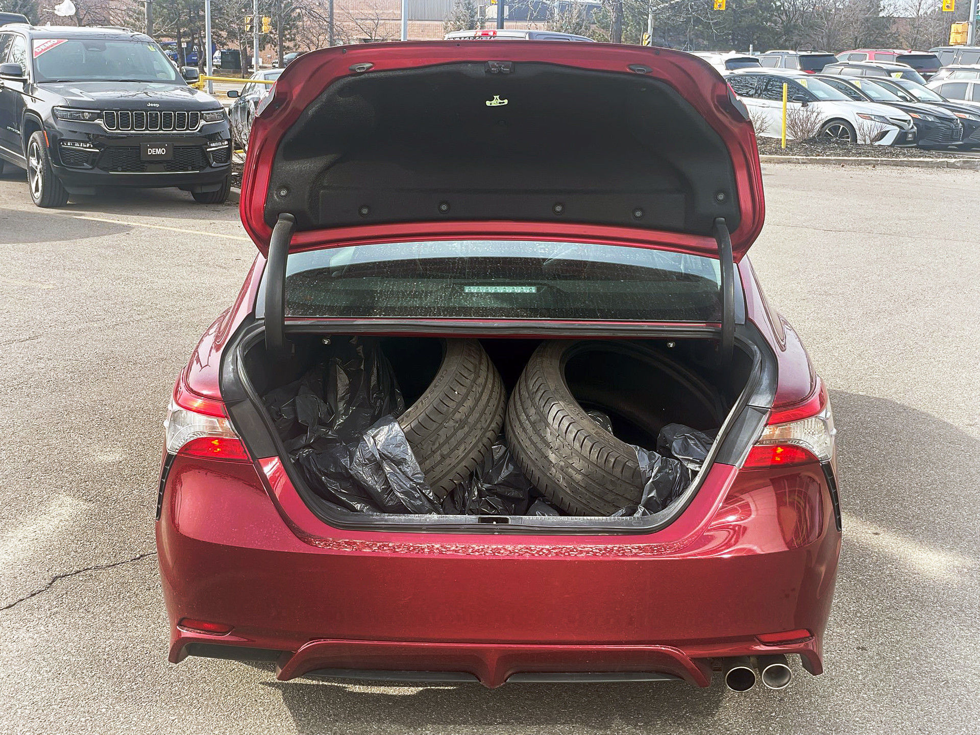 2018 Toyota Camry in Woodbridge, Ontario