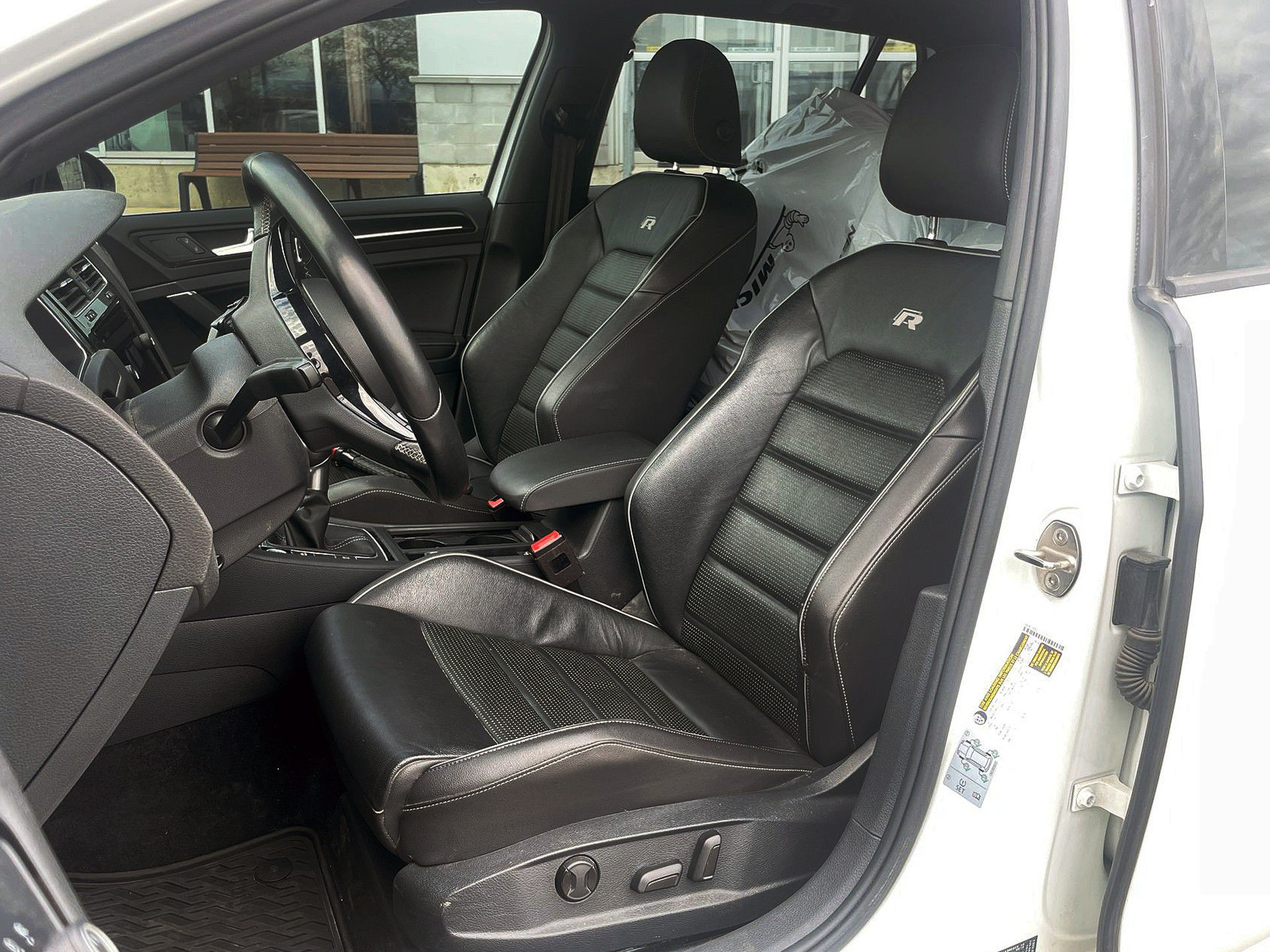 Volkswagen Golf R  2018 à Woodbridge, Ontario
