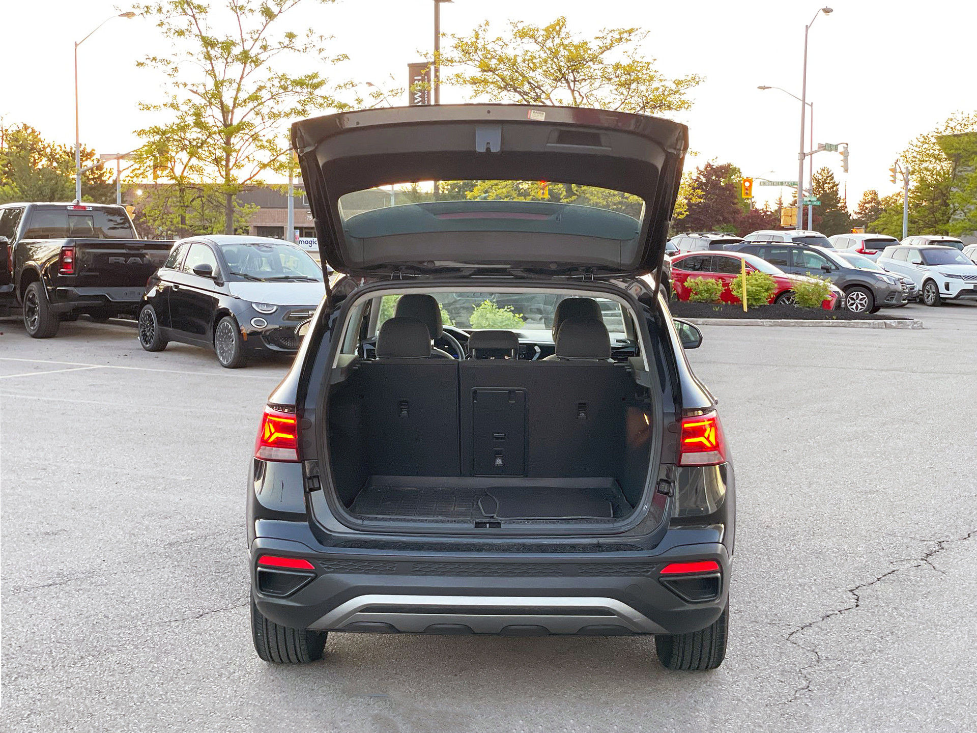 2022 Volkswagen Taos in Woodbridge, Ontario