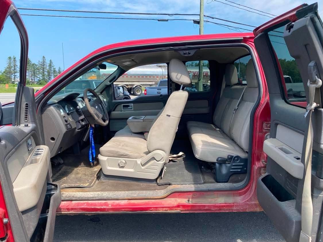Ford F-150 2010 — photo 8