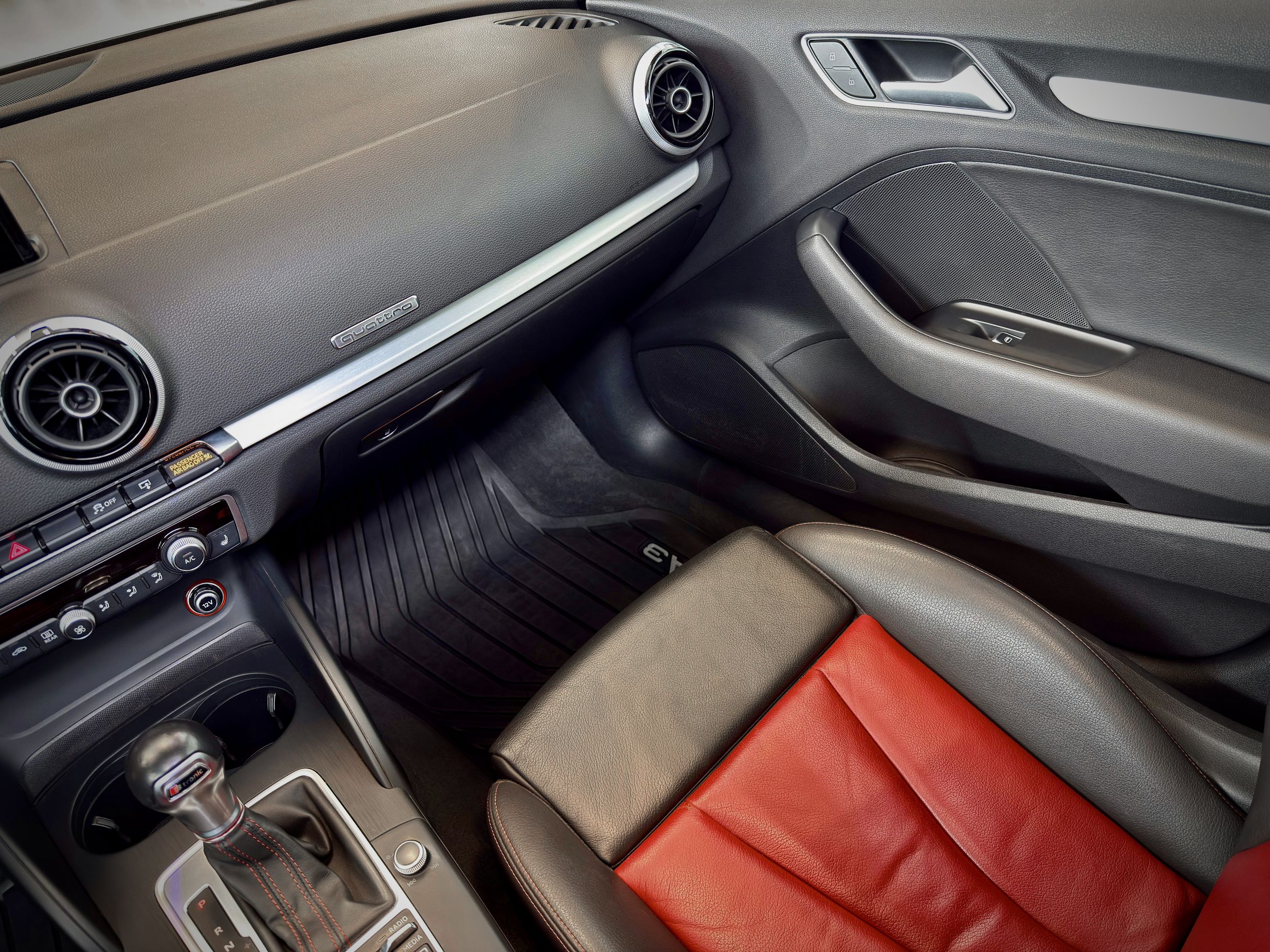 2016 Audi S3 2.0T Progressiv Quattro-23