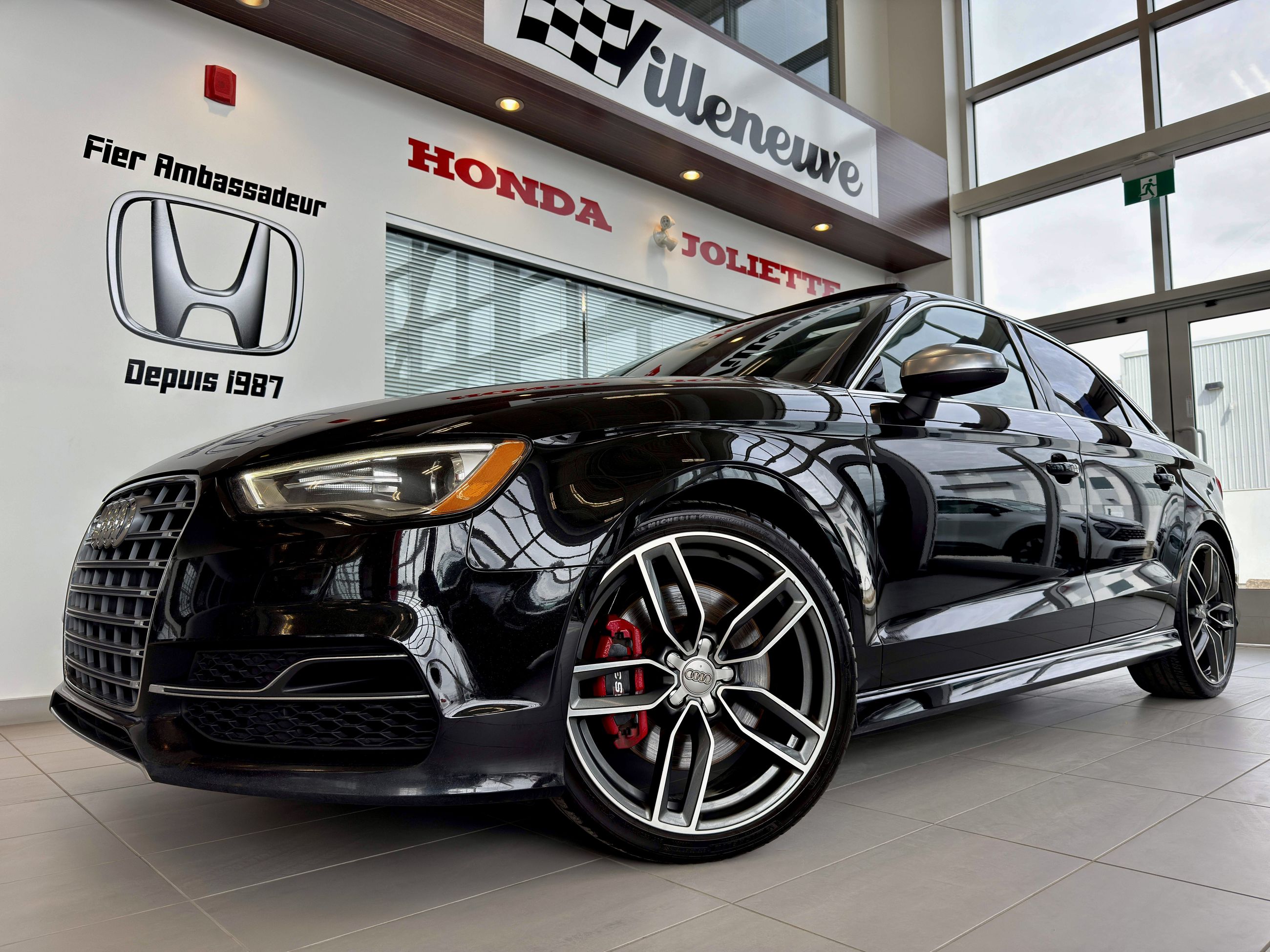 2016 Audi S3 2.0T Progressiv Quattro-13