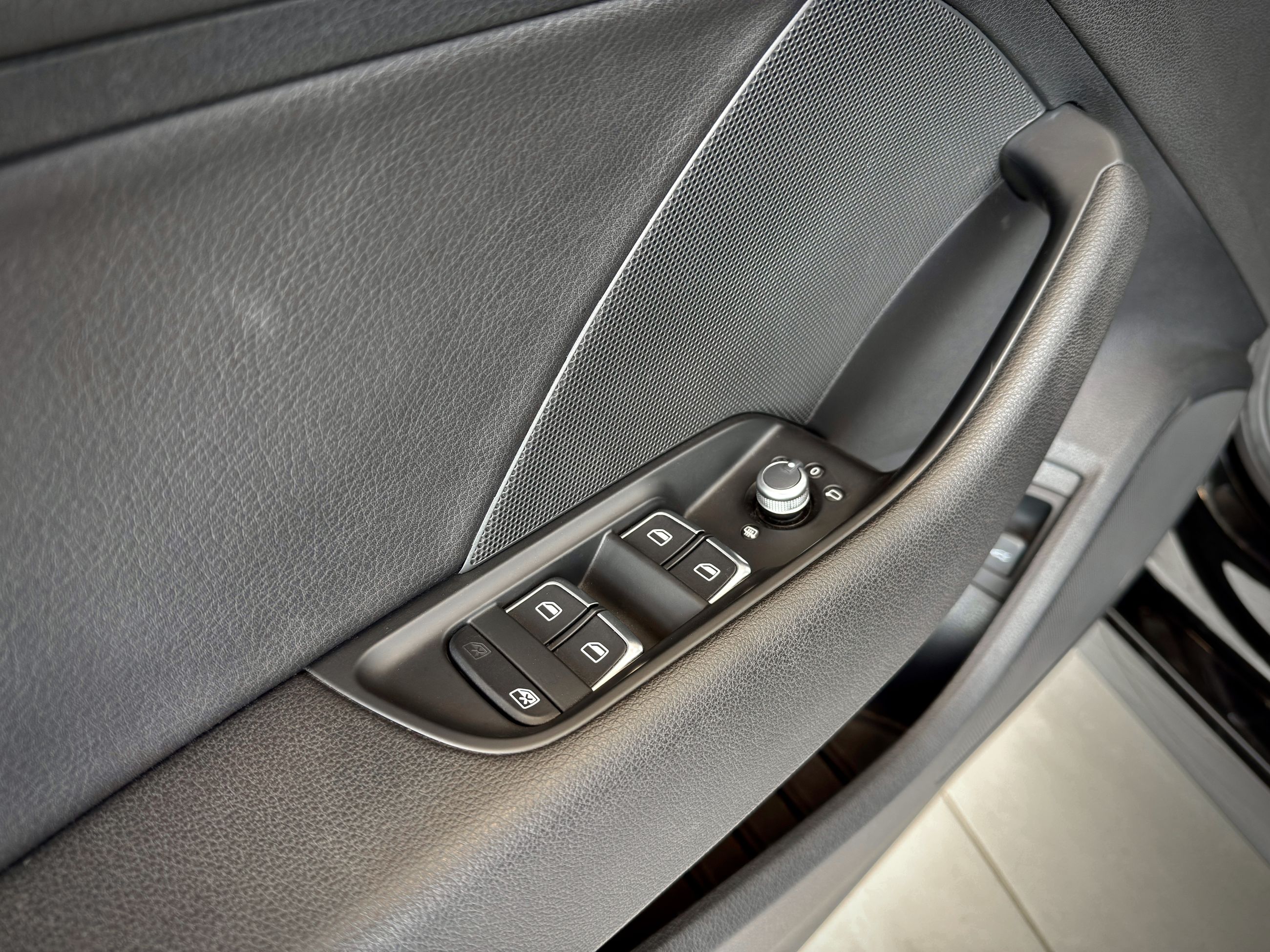 2016 Audi S3 2.0T Progressiv Quattro-36