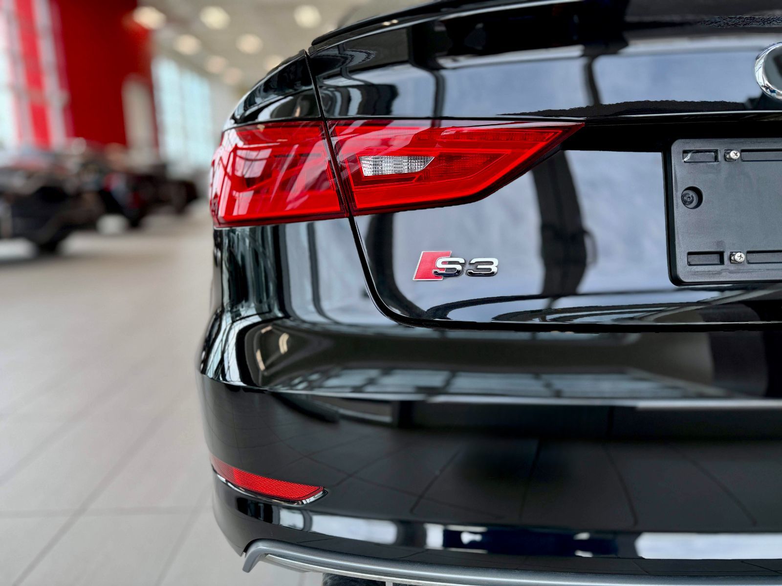 2016 Audi S3 2.0T Progressiv Quattro-9