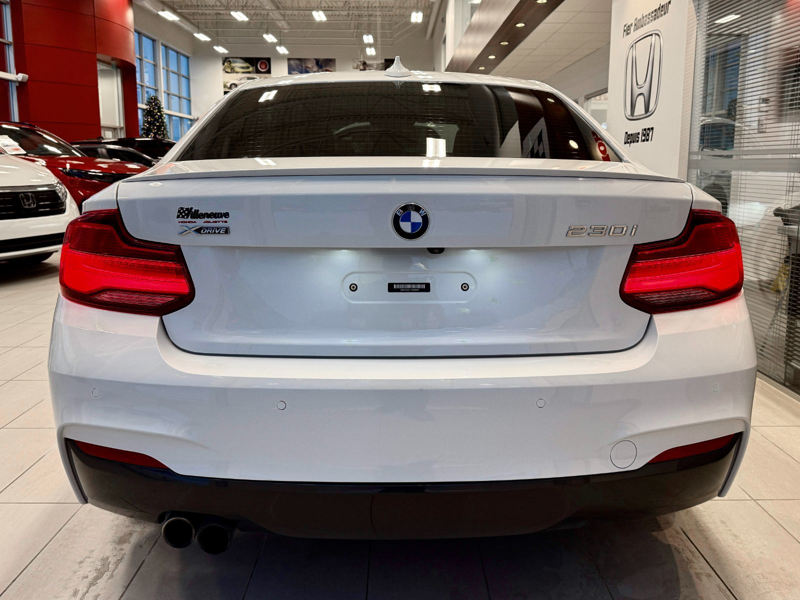 BMW 2 Series 230i xDrive 2018-11