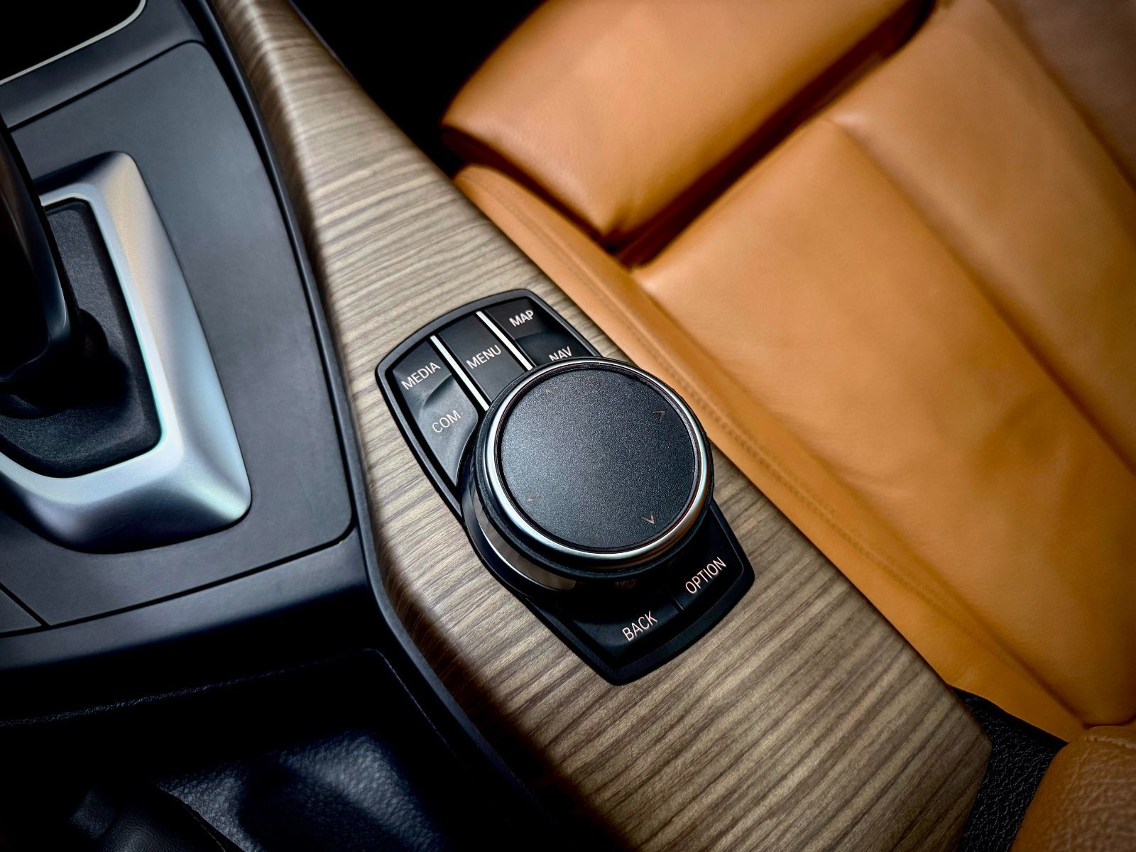 BMW 2 Series 230i xDrive 2018-35