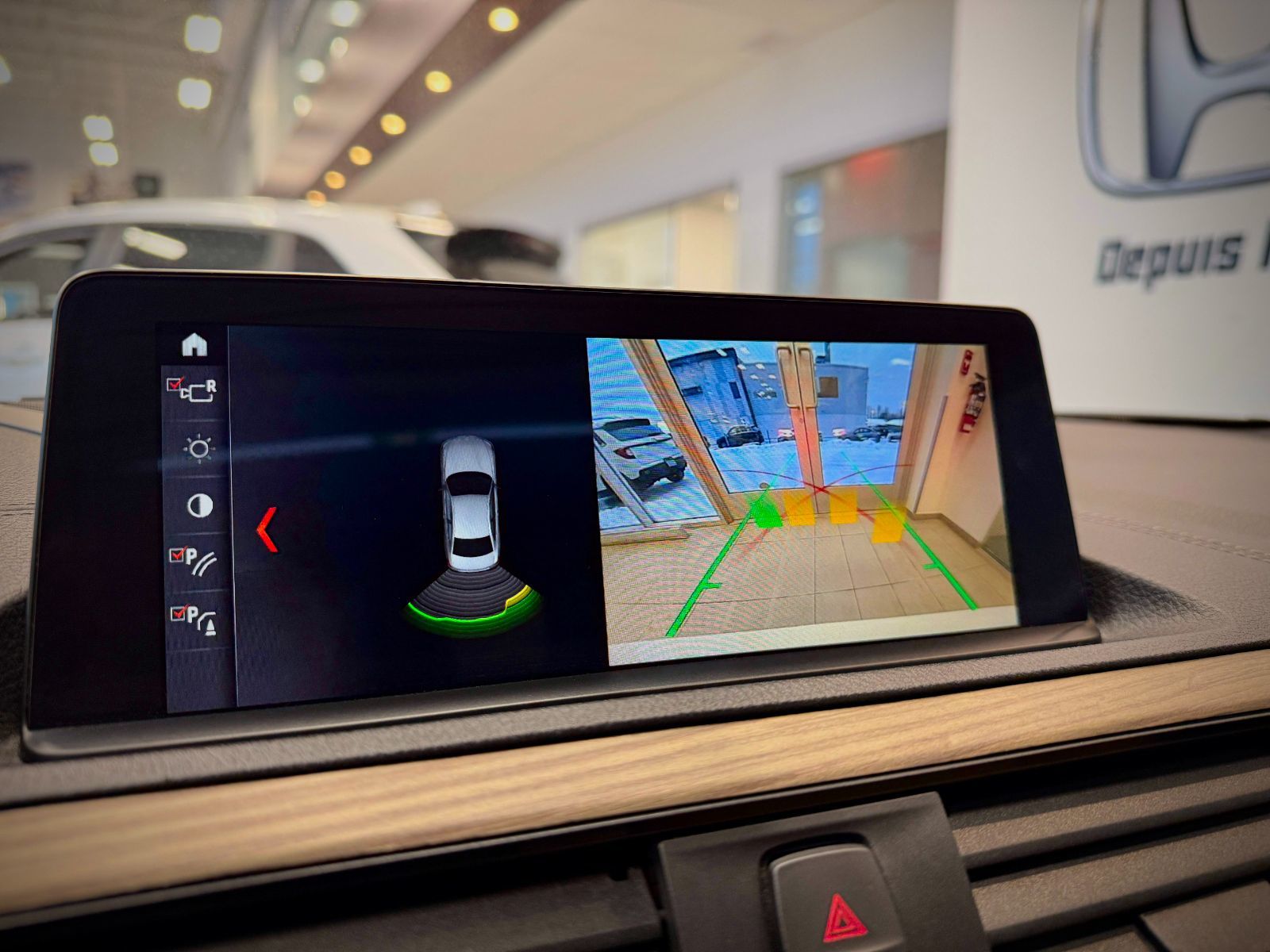 BMW 2 Series 230i xDrive 2018-28