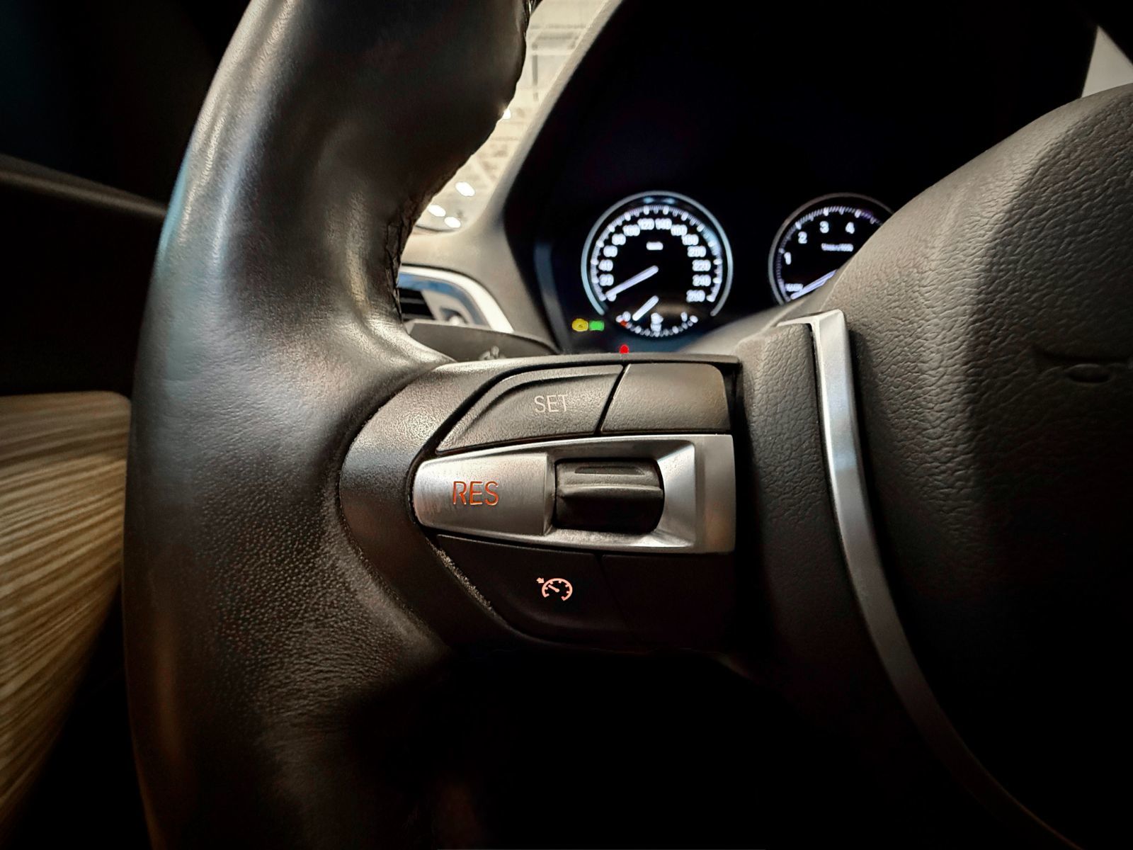 BMW 2 Series 230i xDrive 2018-24