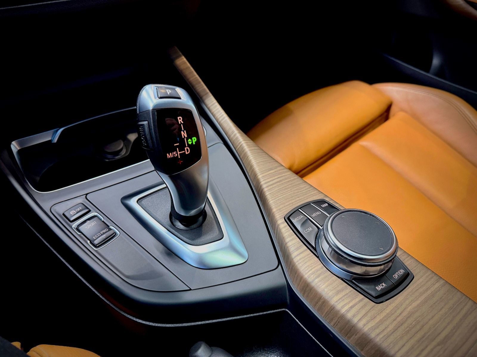 BMW 2 Series 230i xDrive 2018-29