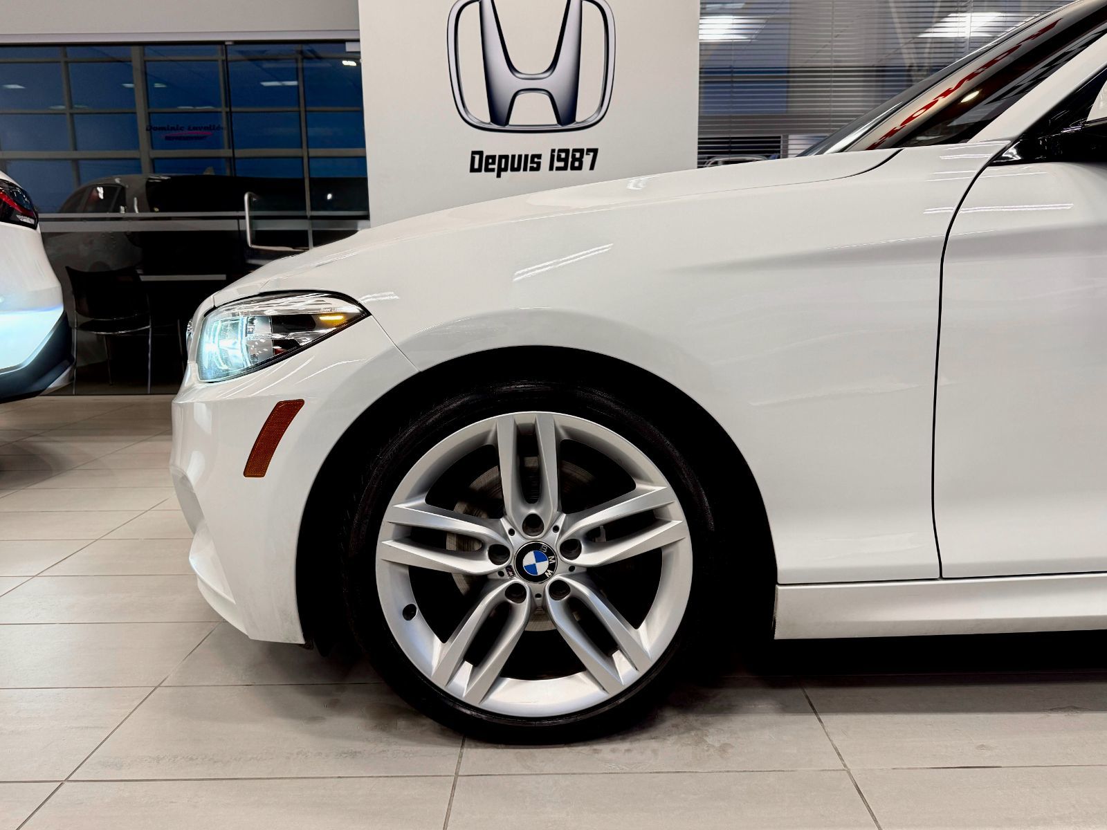 BMW 2 Series 230i xDrive 2018-7