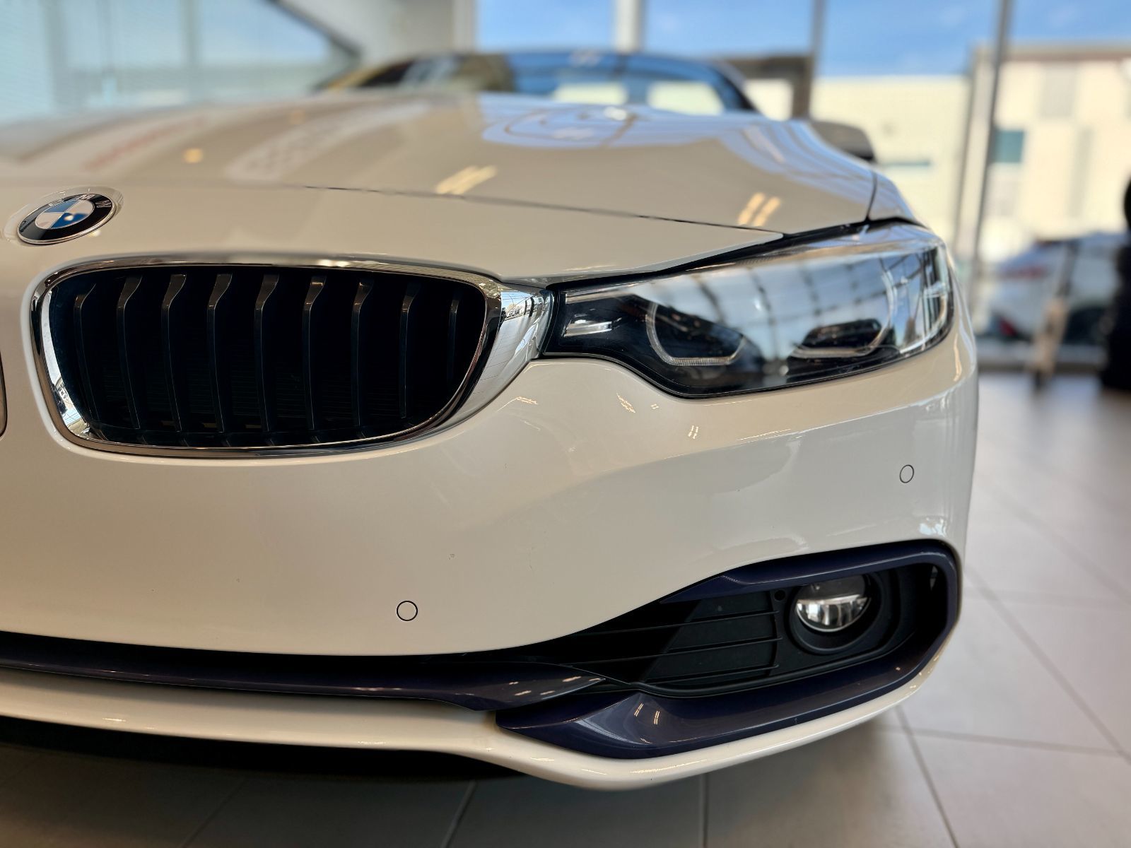 BMW 4 Series 430i xDrive Convertible 2018-5