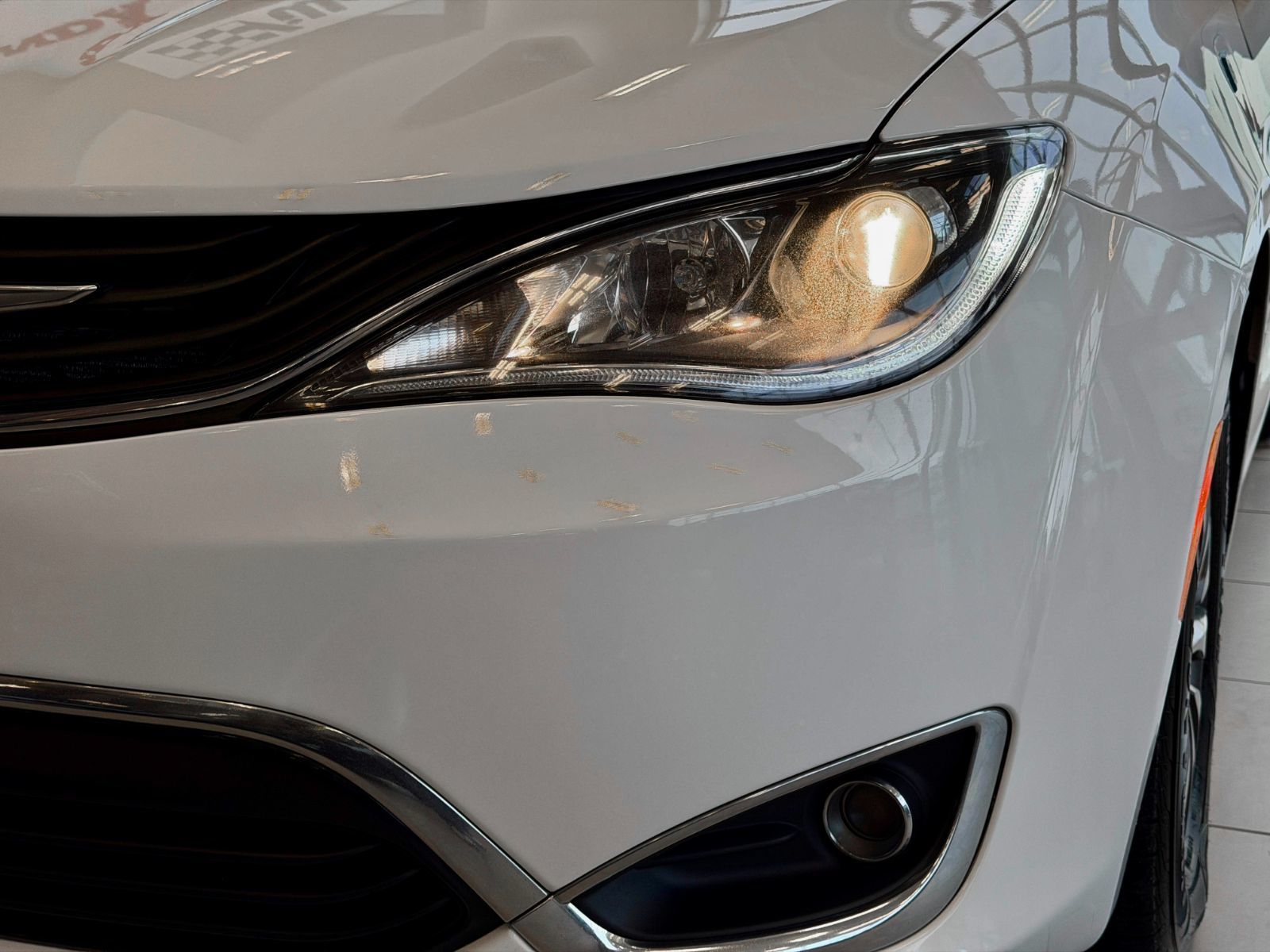 2019 Chrysler Pacifica Hybrid Touring Plus-3