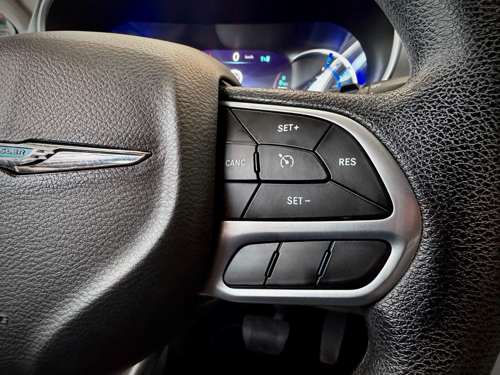 2019 Chrysler Pacifica Hybrid Touring Plus-23