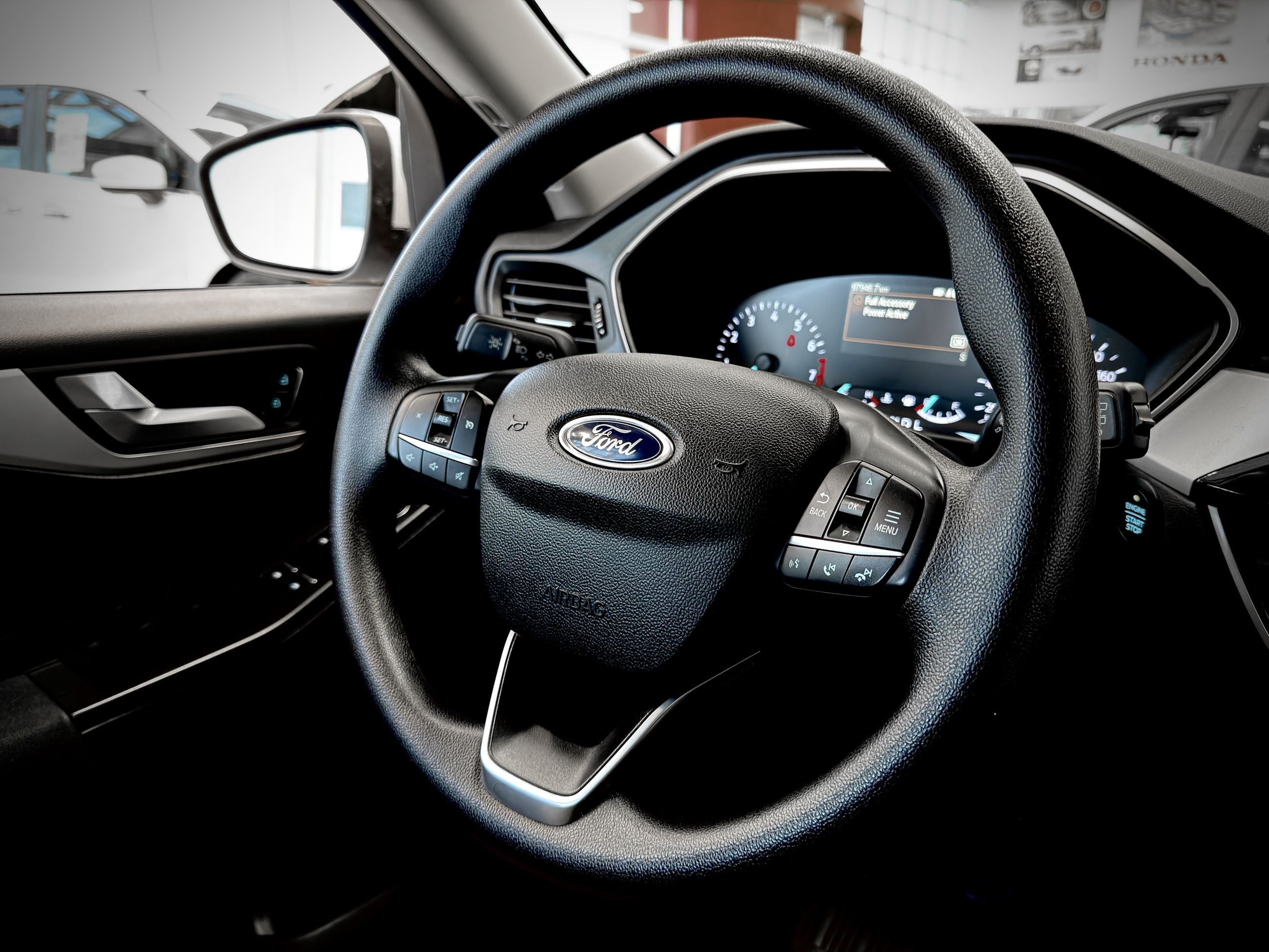 2020 Ford Escape SE AWD-18