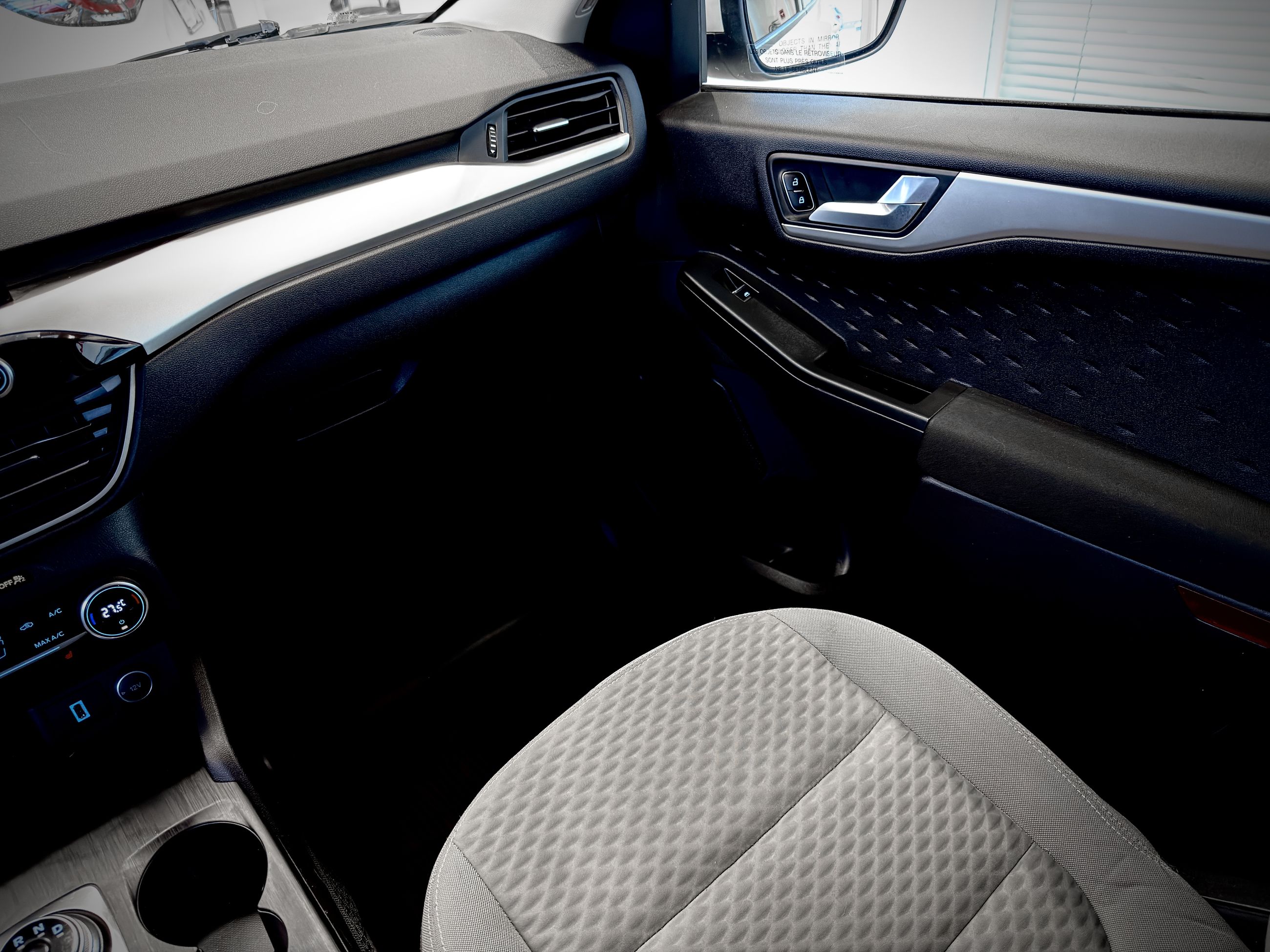 2020 Ford Escape SE AWD-17