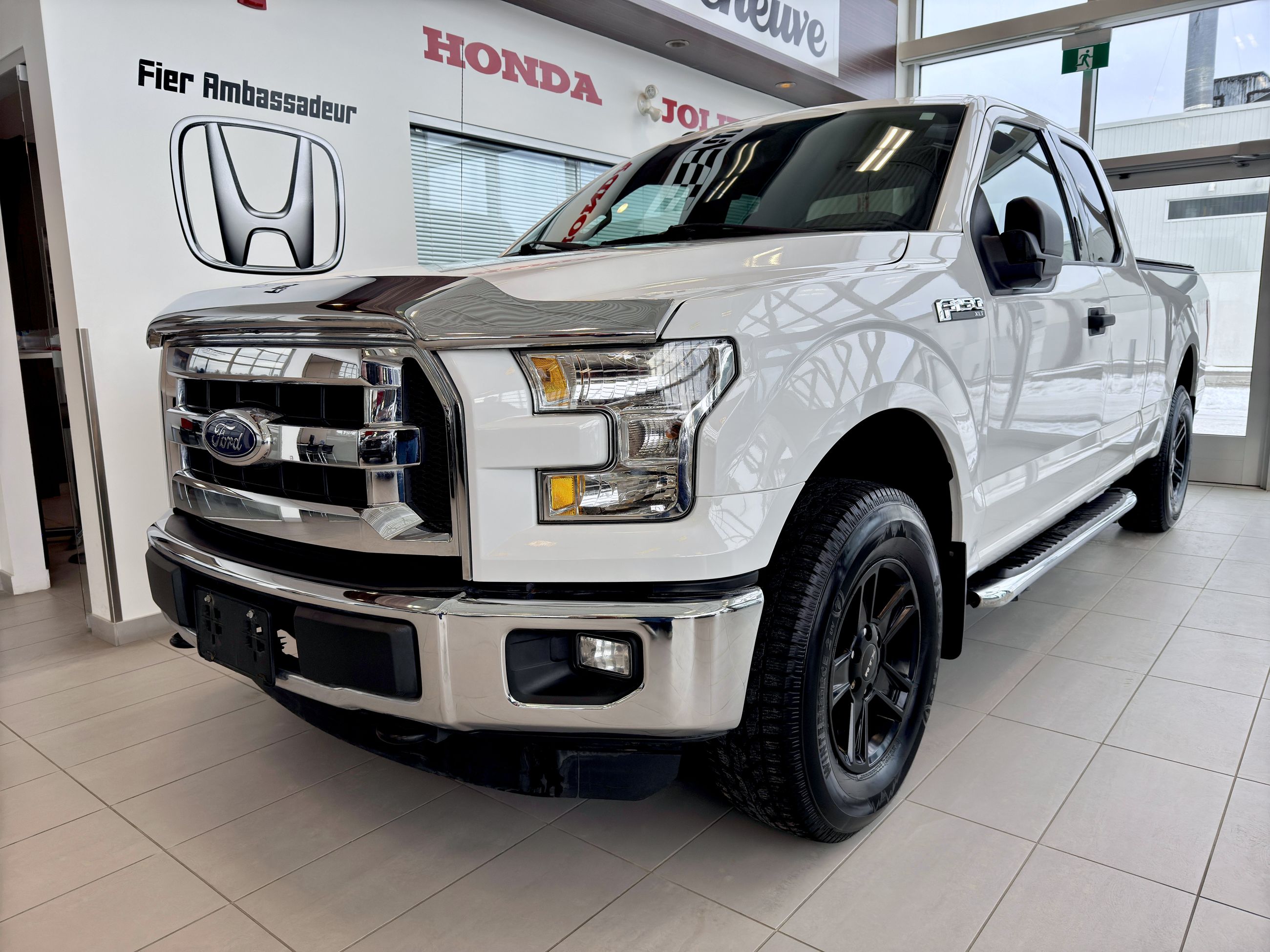 Ford F-150 XLT V6 4X4 2016-3