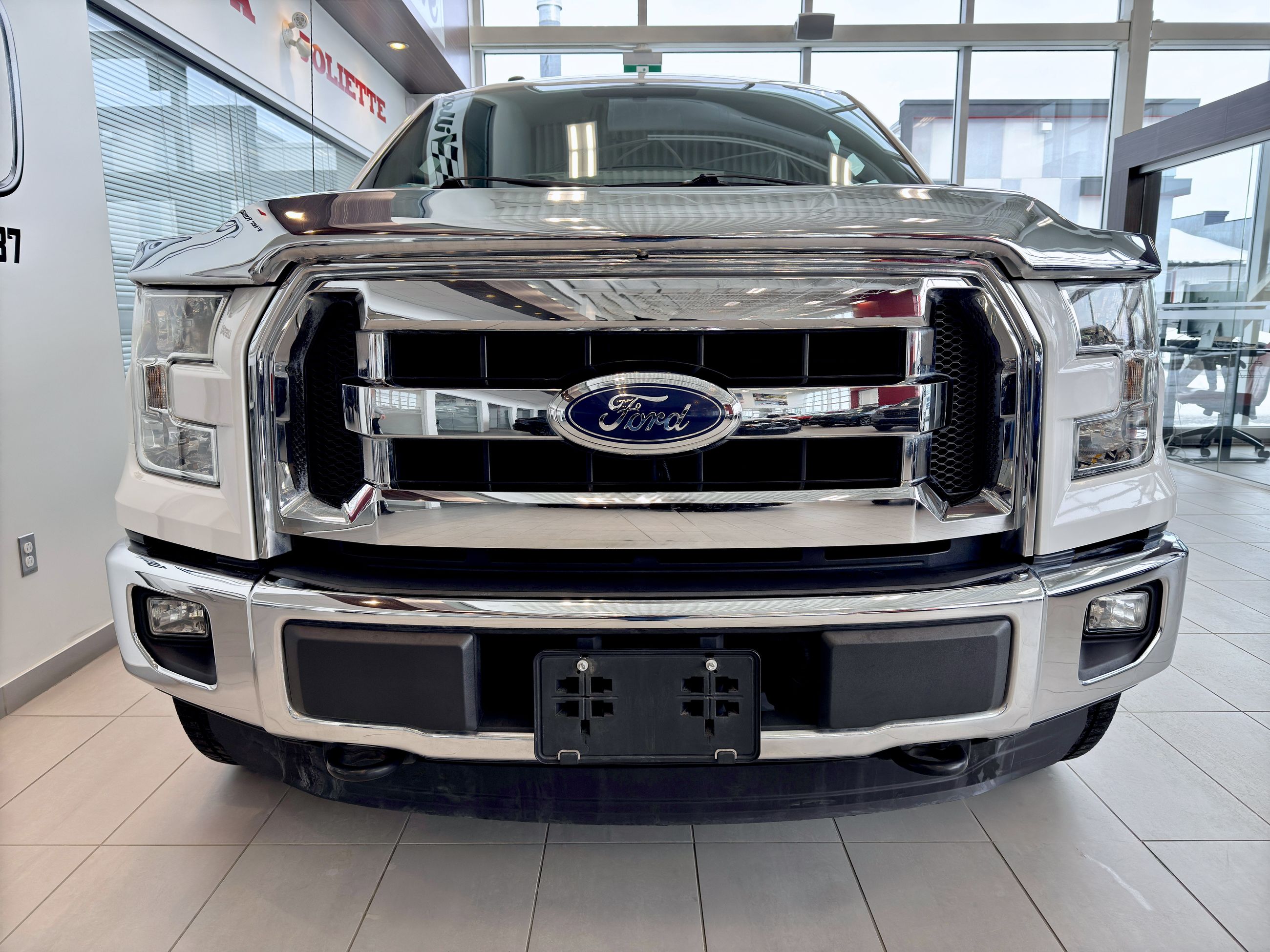 Ford F-150 XLT V6 4X4 2016-4