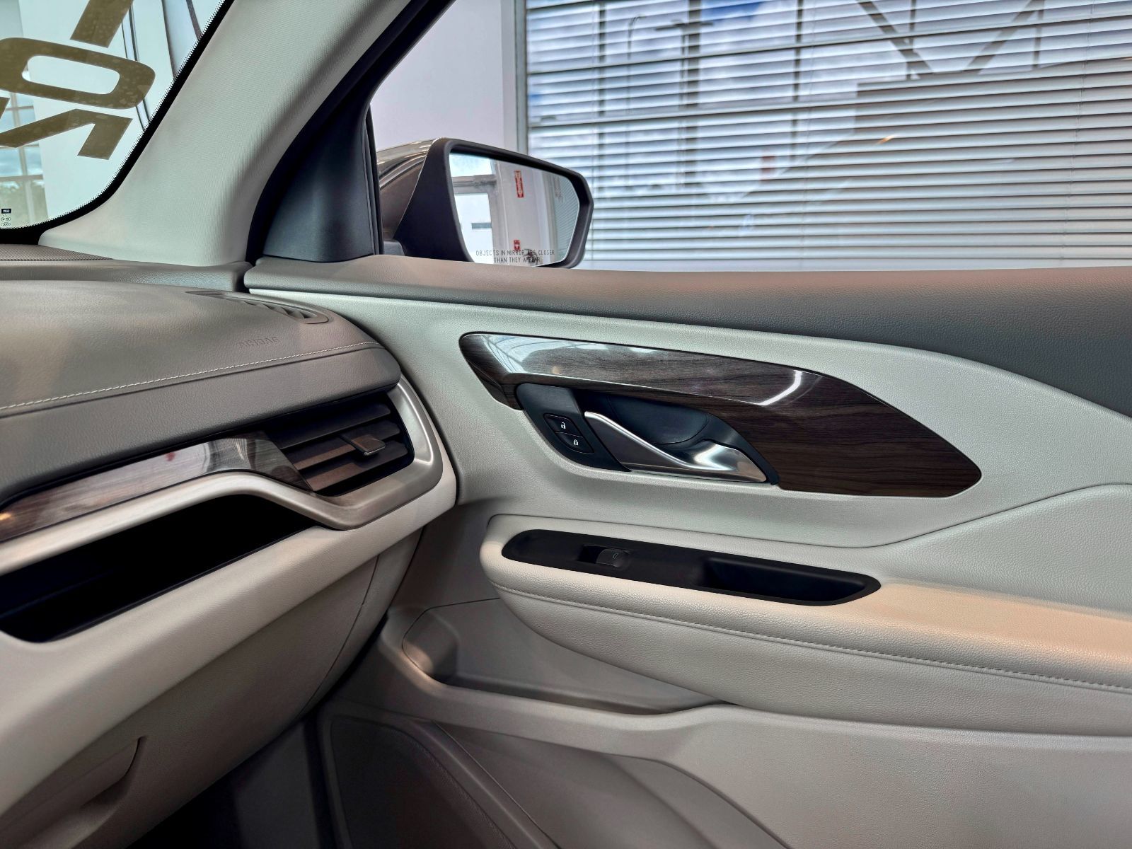 GMC Terrain Denali 2020-29