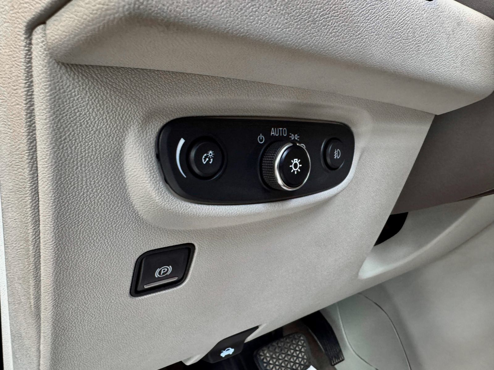 GMC Terrain Denali 2020-30
