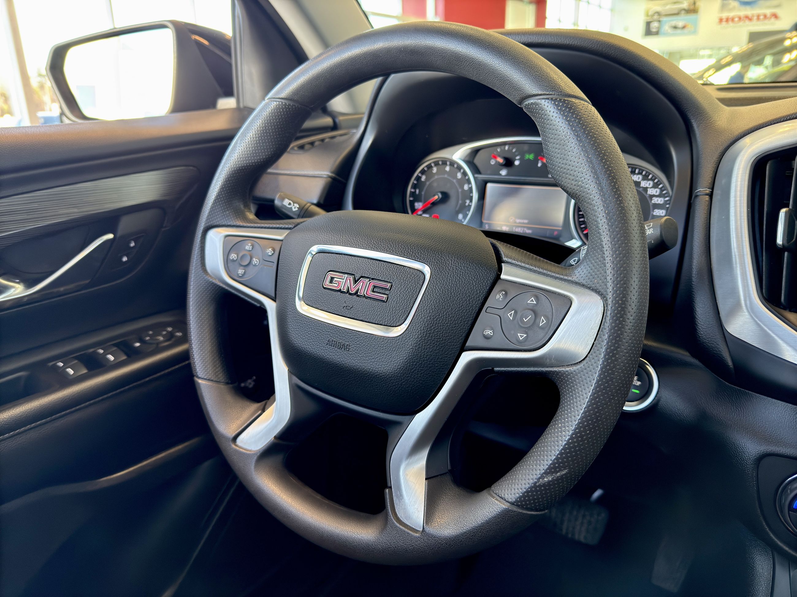 GMC Terrain SLE 2022-28