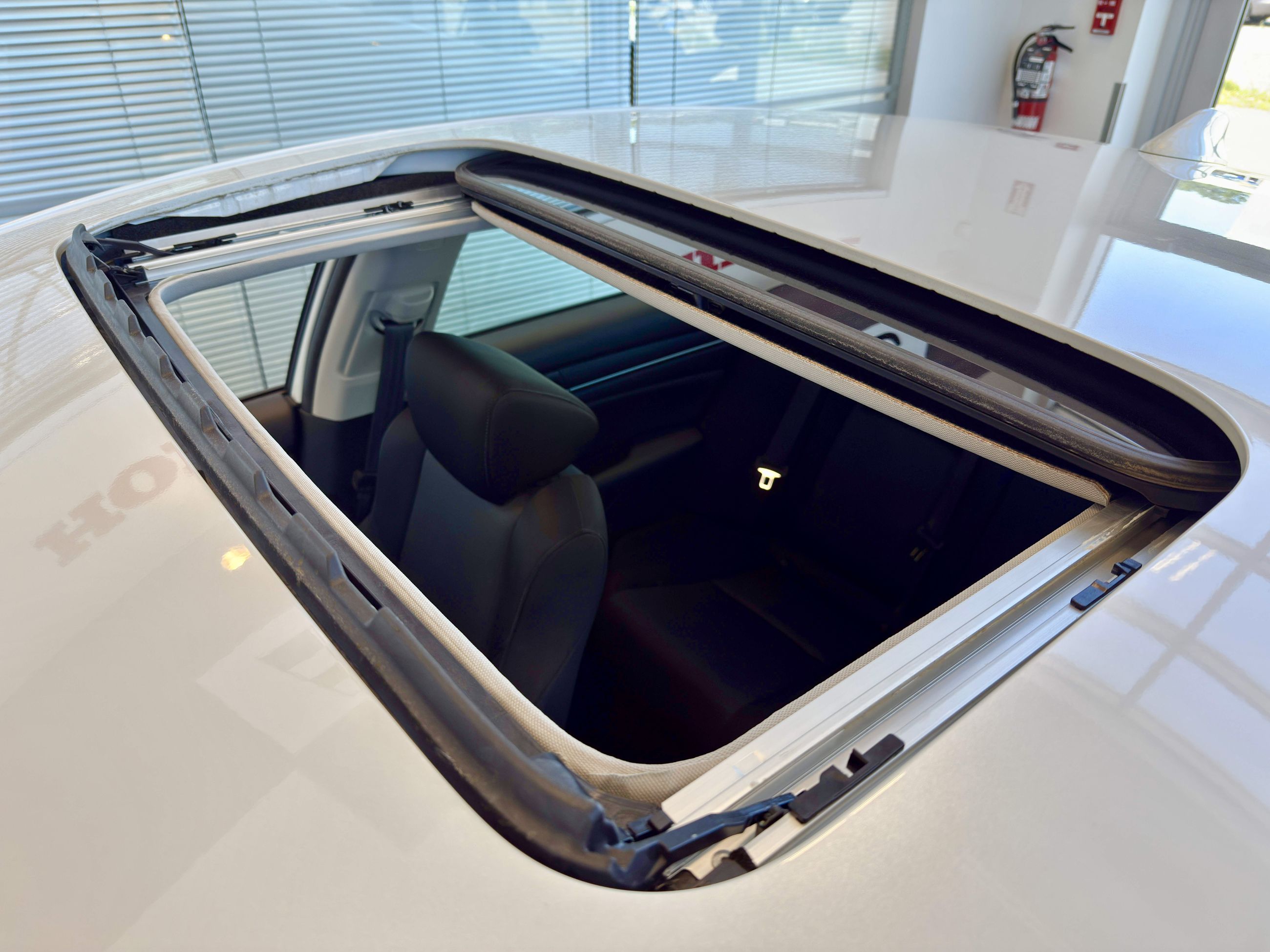 Honda Accord Hybrid EX 2022-9