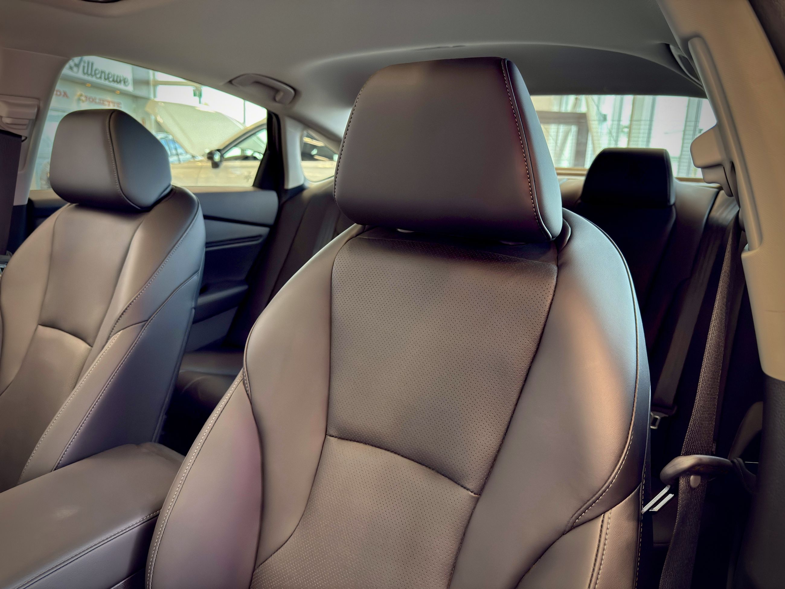 Honda Accord Hybrid Touring 2025-12