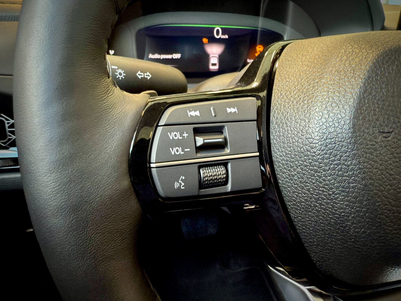Honda Accord Hybrid Touring 2025-18