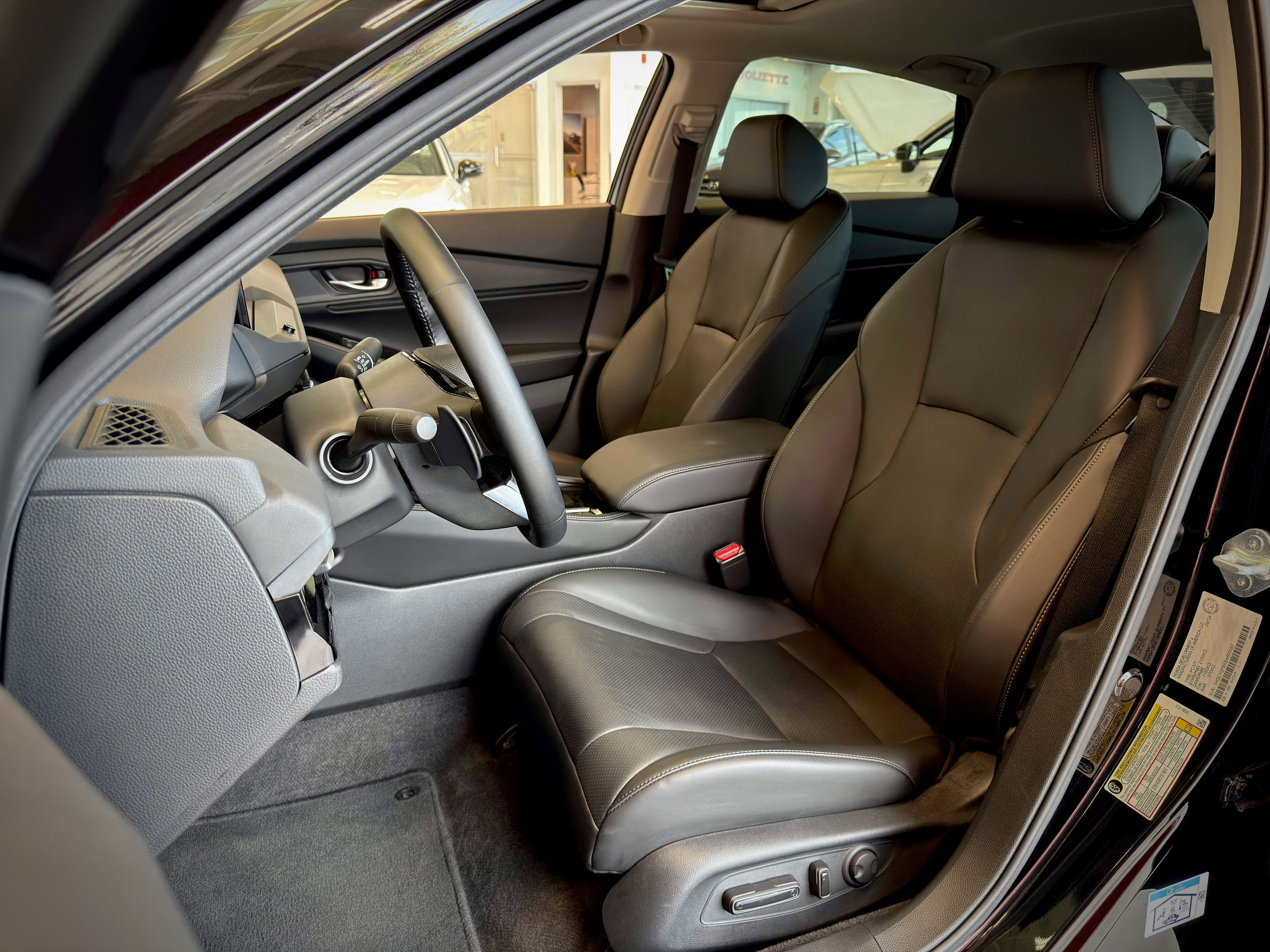 Honda Accord Hybrid Touring 2025-10