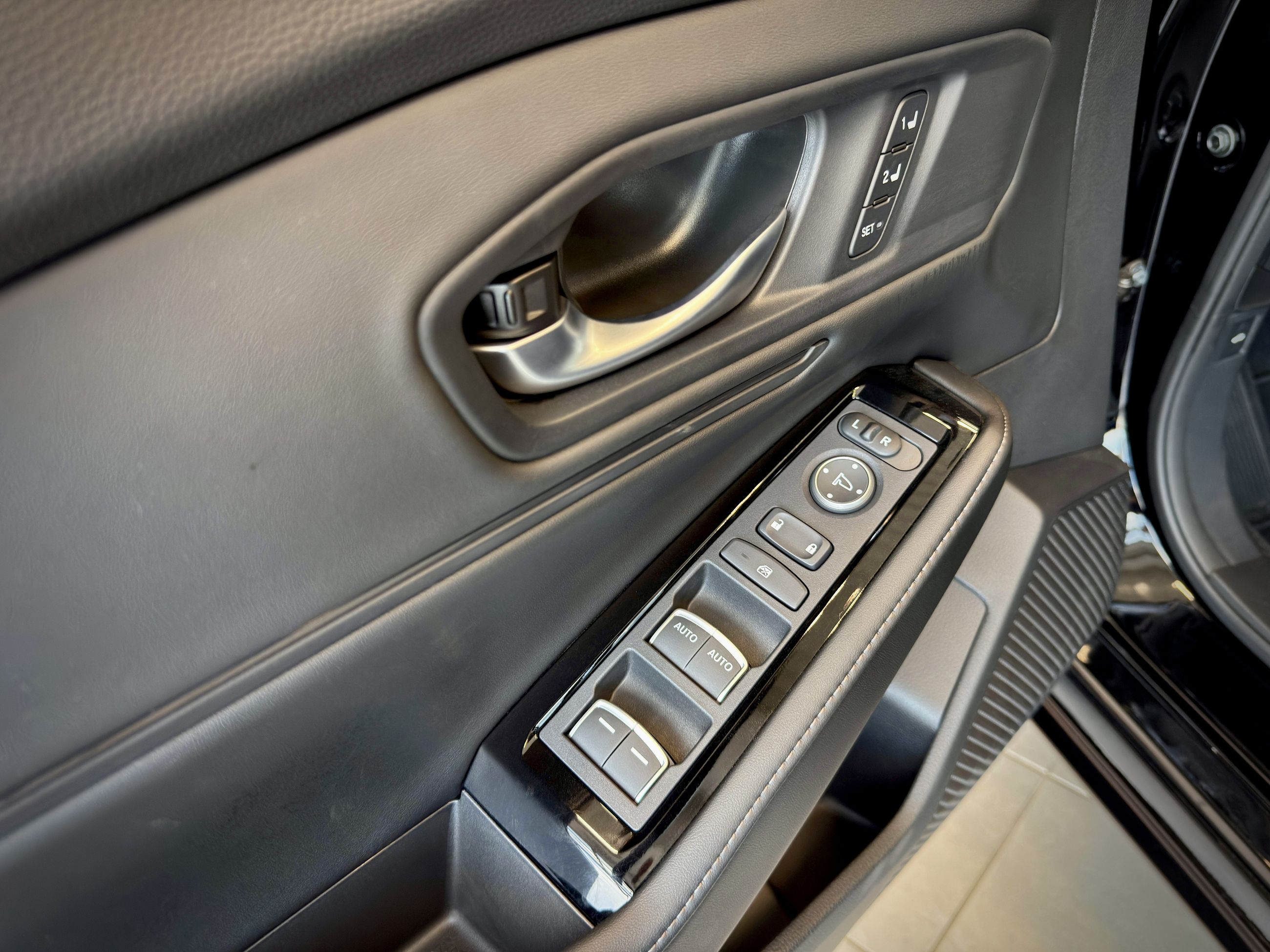 Honda Accord Hybrid Touring 2025-27