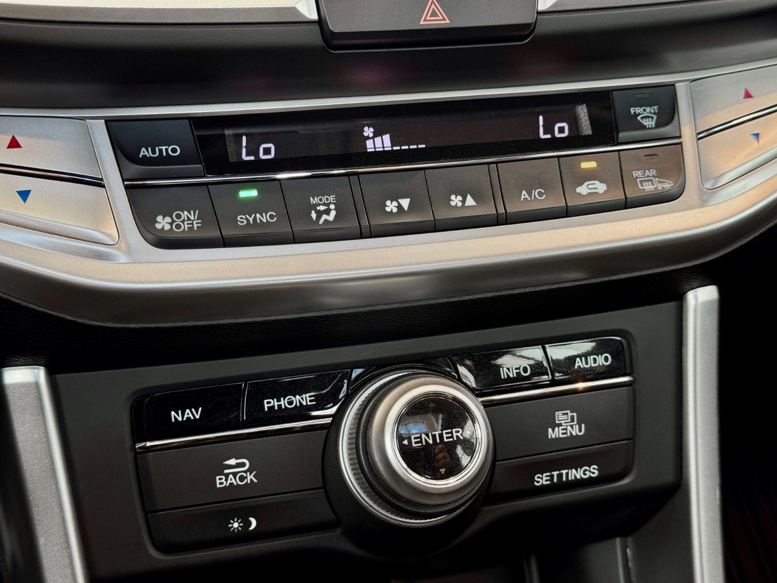 Honda Accord Sedan Touring 2014-28