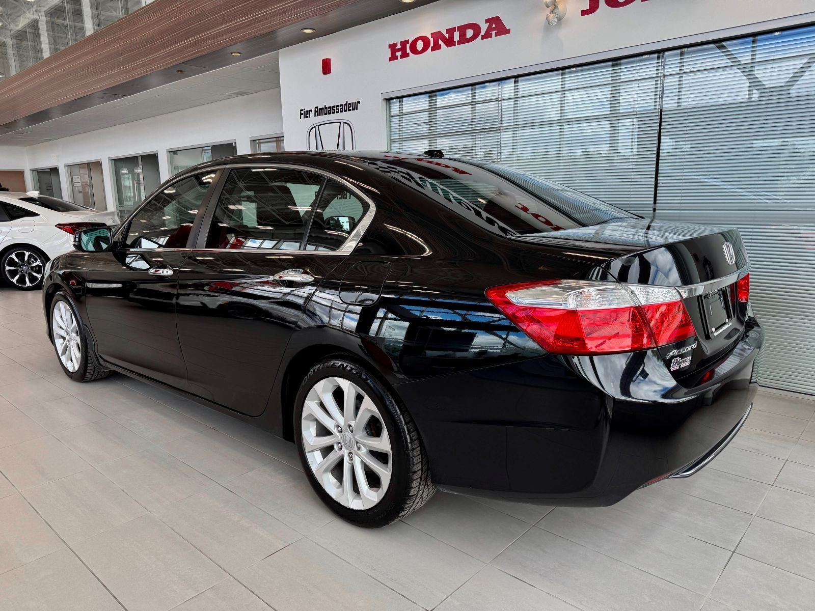 Honda Accord Sedan Touring 2014-8