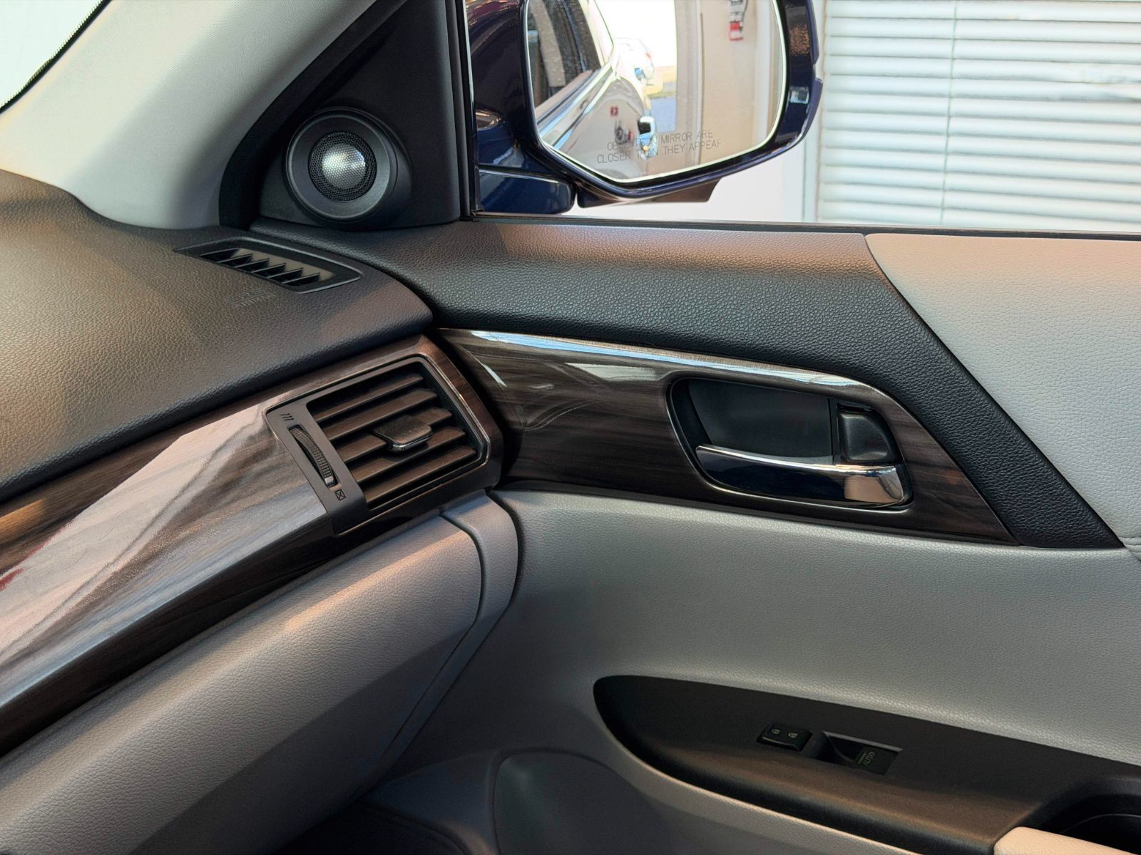 Honda Accord Sedan Touring 2017-33