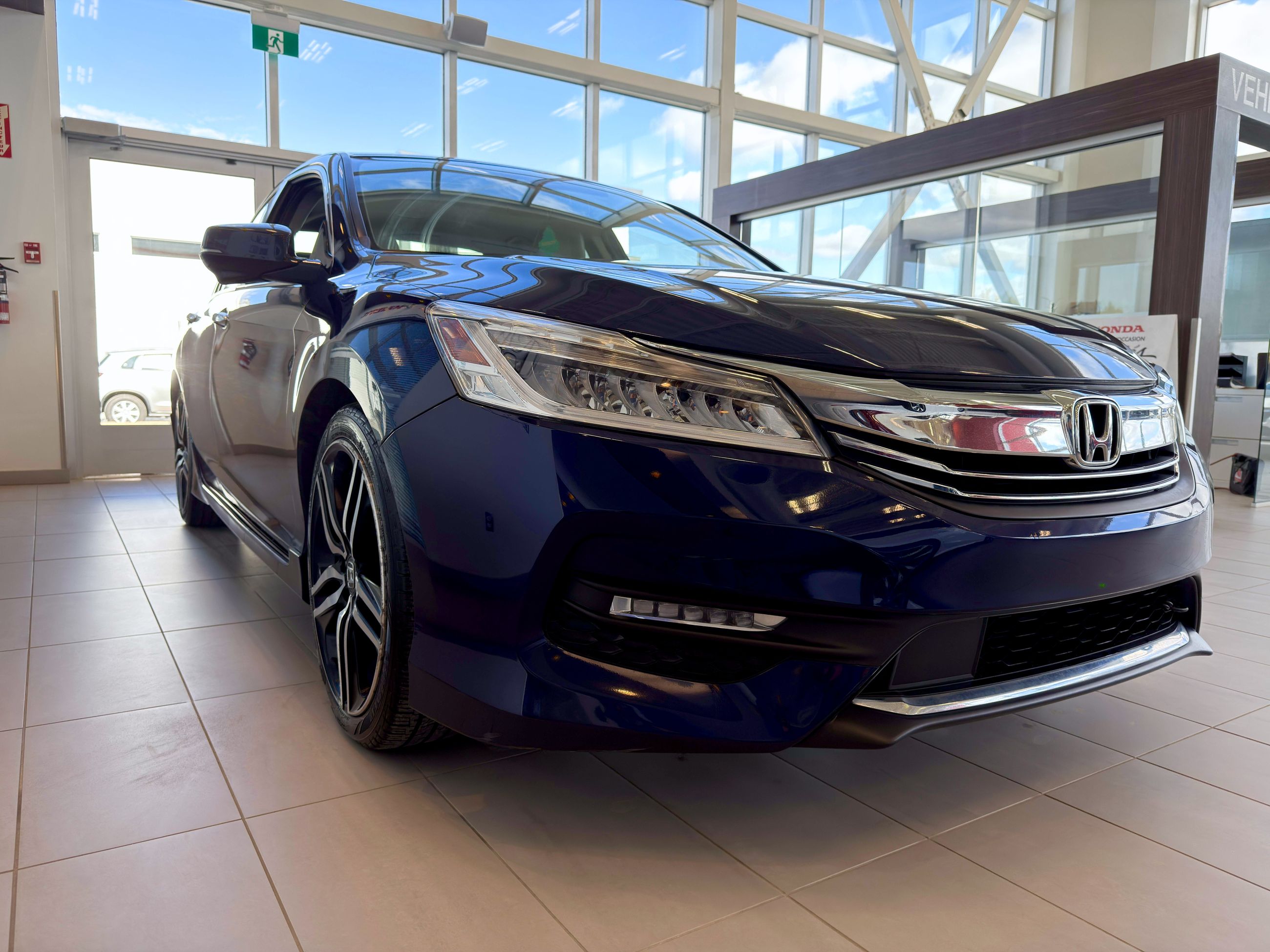 Honda Accord Sedan Touring 2017-6