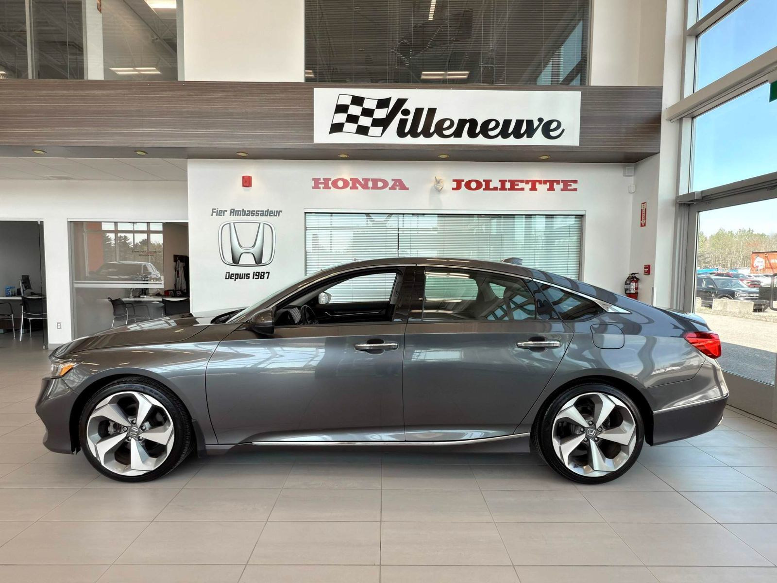 Honda Accord Sedan Touring 2020-8