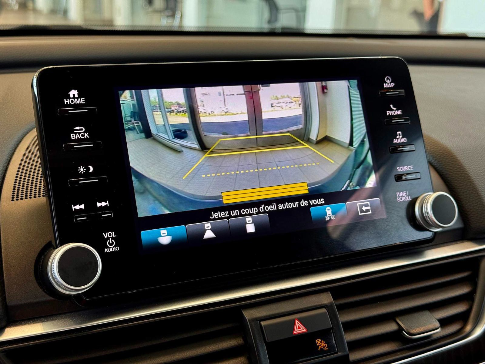 Honda Accord Sedan Touring 2020-30