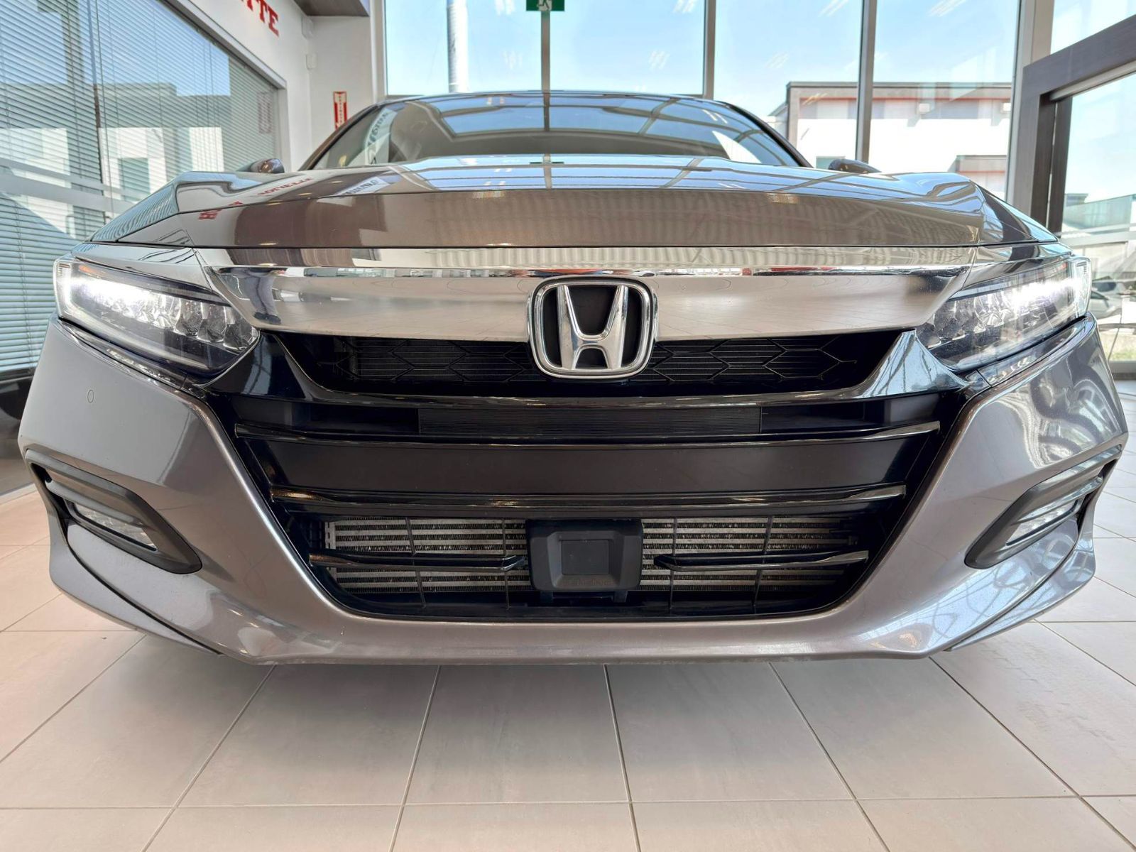 Honda Accord Sedan Touring 2020-3